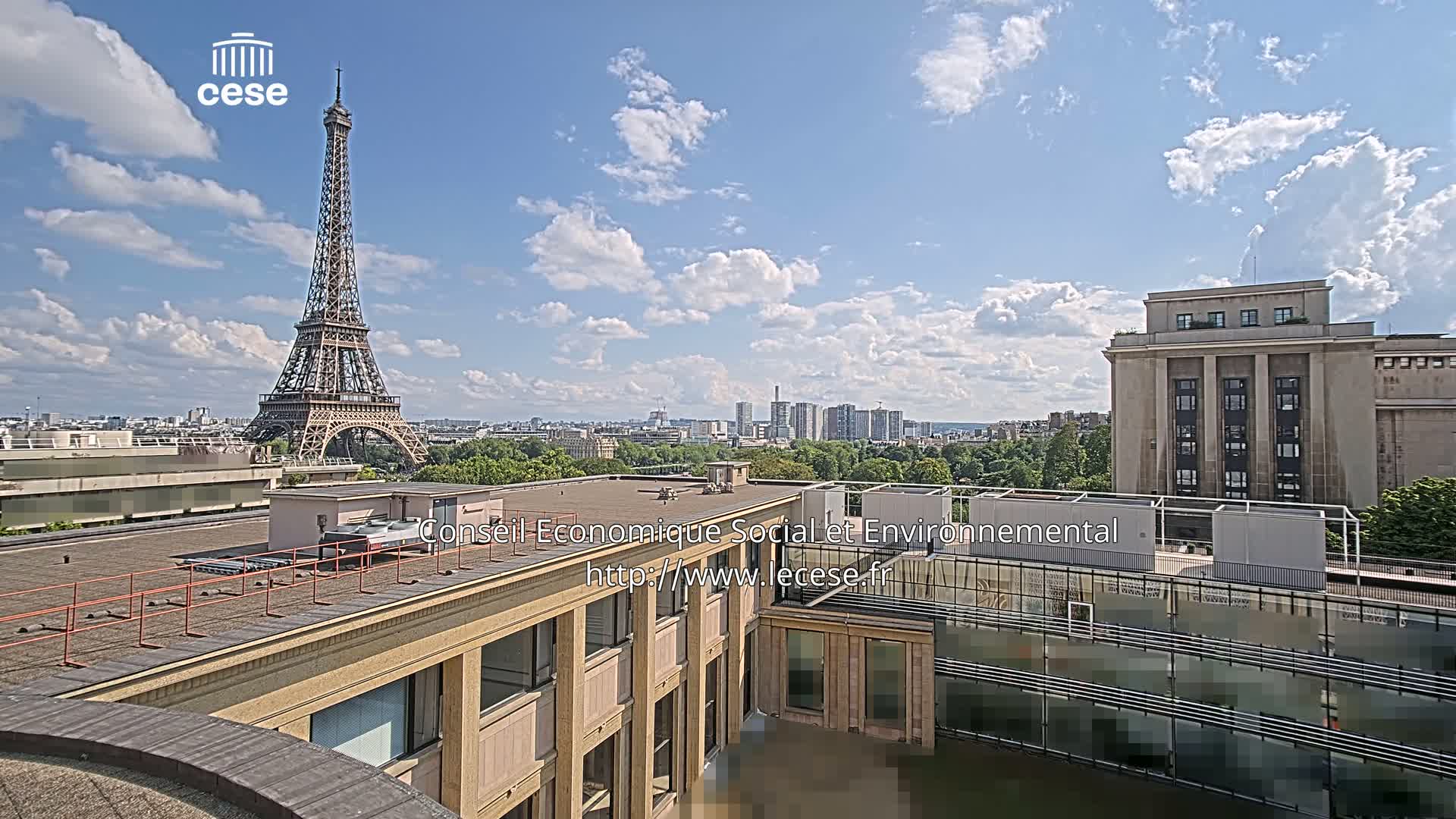 Paris, Eiffel Tower View from Palace of Jena (Palais d'Iena) Live Cam -  Paris, Métropole du Grand Paris,  Île-de-France, France
