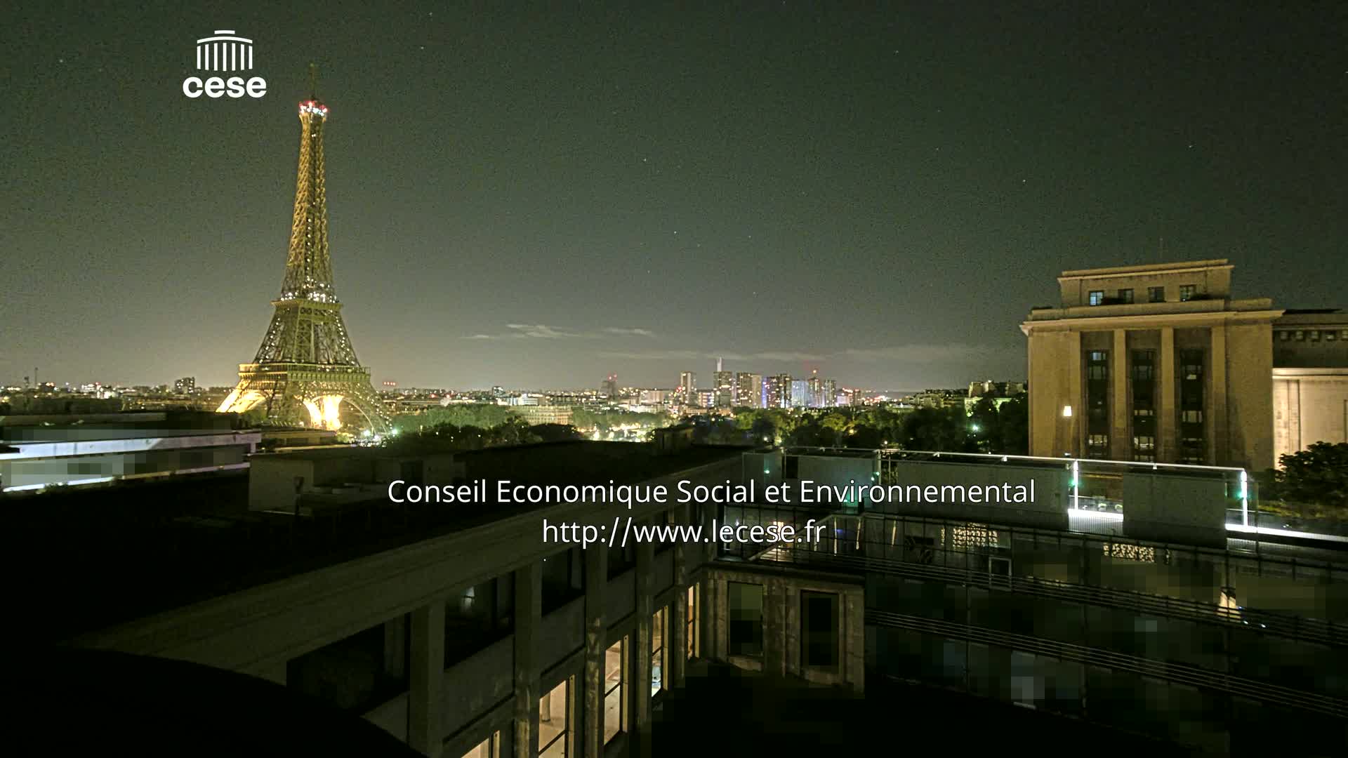 Paris, Eiffel Tower View from Palace of Jena (Palais d'Iena) Live Cam -  Paris, Métropole du Grand Paris,  Île-de-France, France