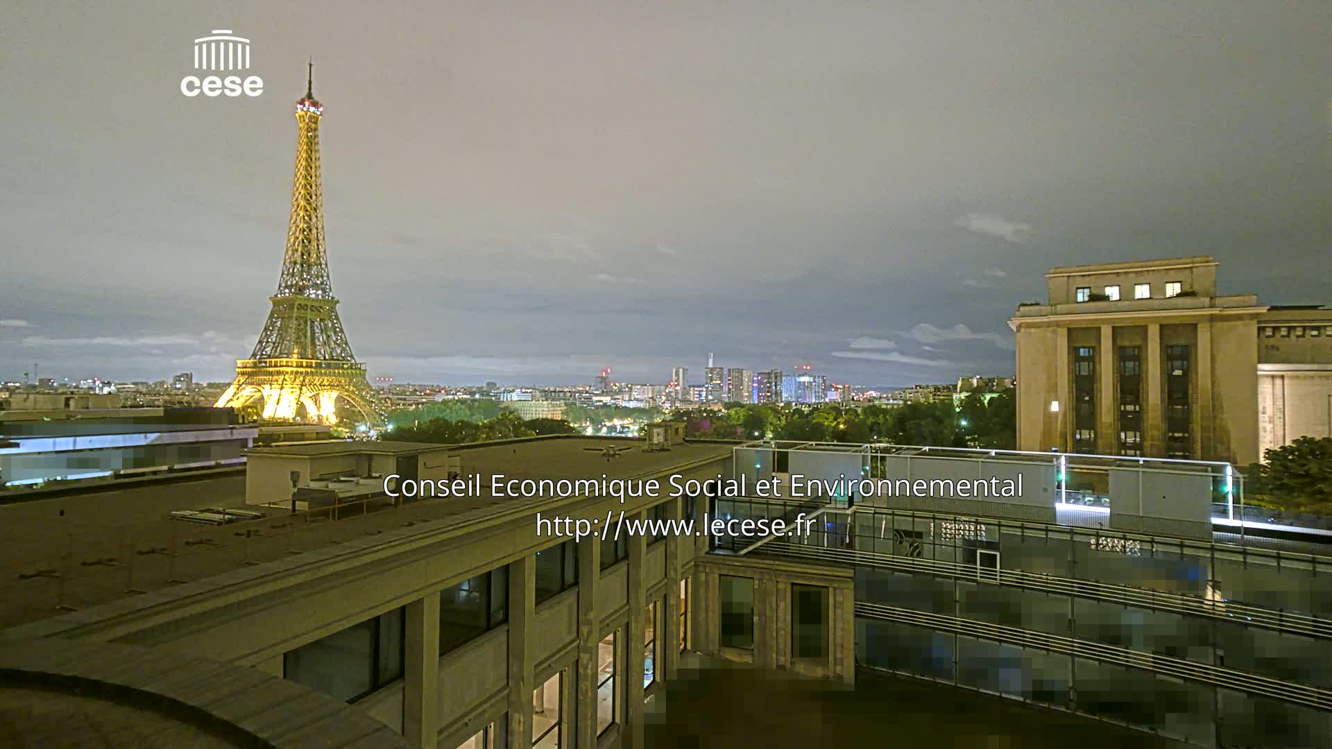 Paris, Eiffel Tower View from Palace of Jena (Palais d'Iena) Live Cam -  Paris, Métropole du Grand Paris,  Île-de-France, France