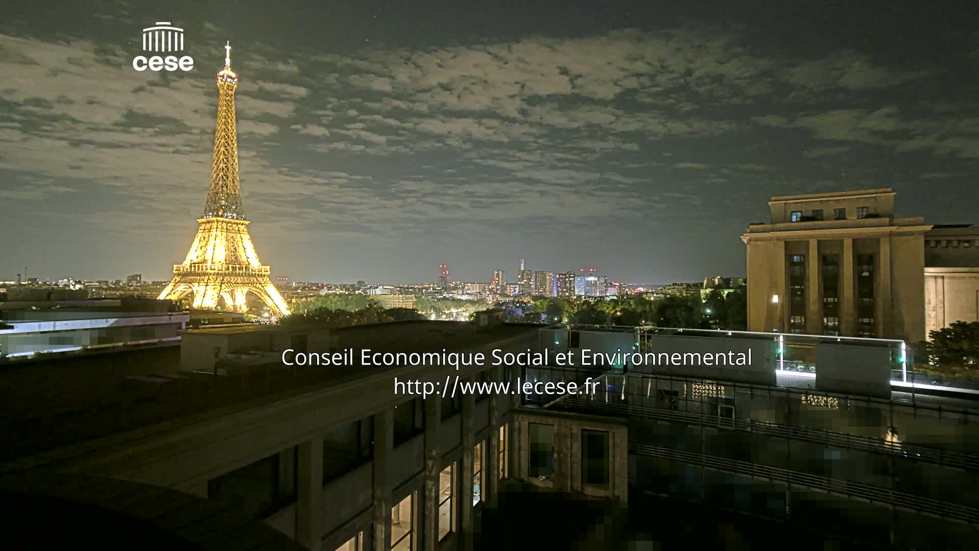 Paris, Eiffel Tower View from Palace of Jena (Palais d'Iena) Live Cam -  Paris, Métropole du Grand Paris,  Île-de-France, France