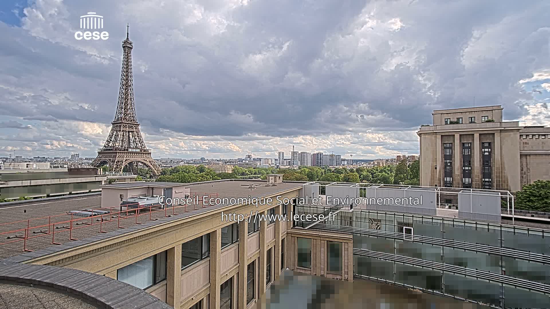Paris, Eiffel Tower View from Palace of Jena (Palais d'Iena) Live Cam -  Paris, Métropole du Grand Paris,  Île-de-France, France