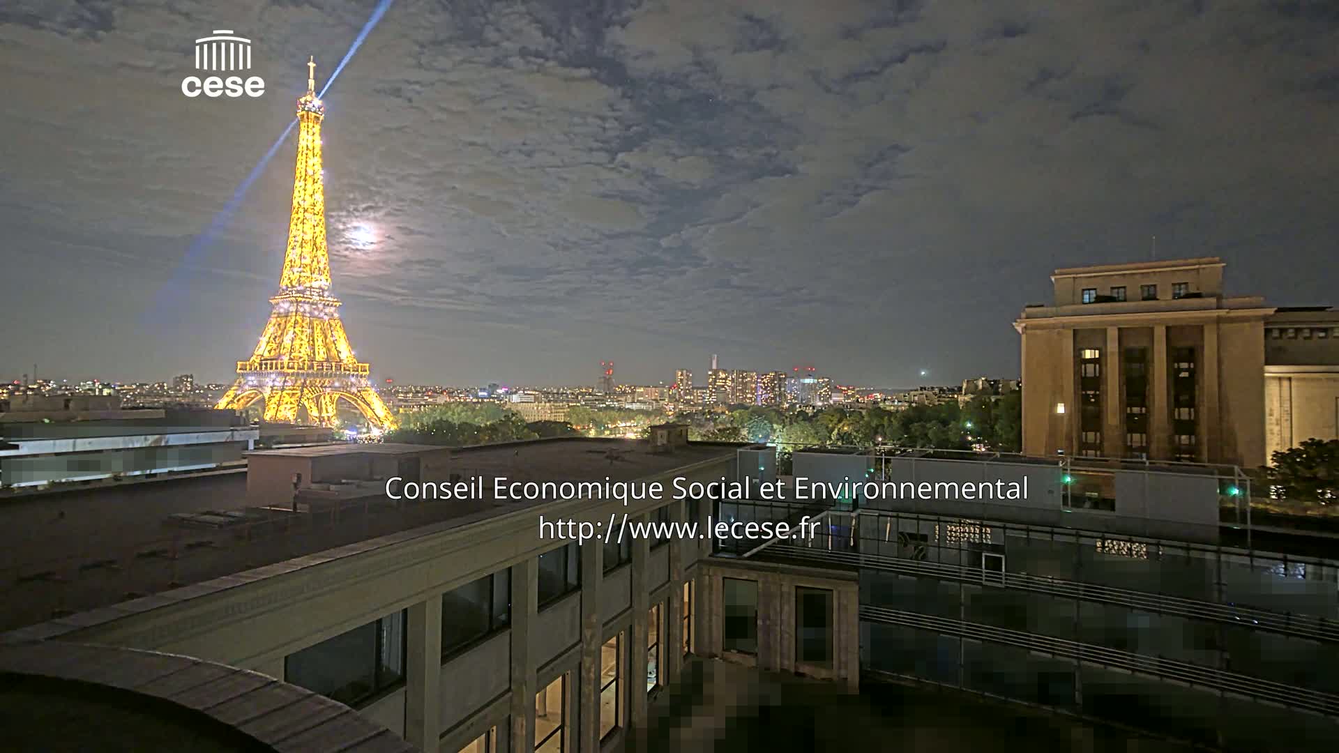 Paris, Eiffel Tower View from Palace of Jena (Palais d'Iena) Live Cam -  Paris, Métropole du Grand Paris,  Île-de-France, France