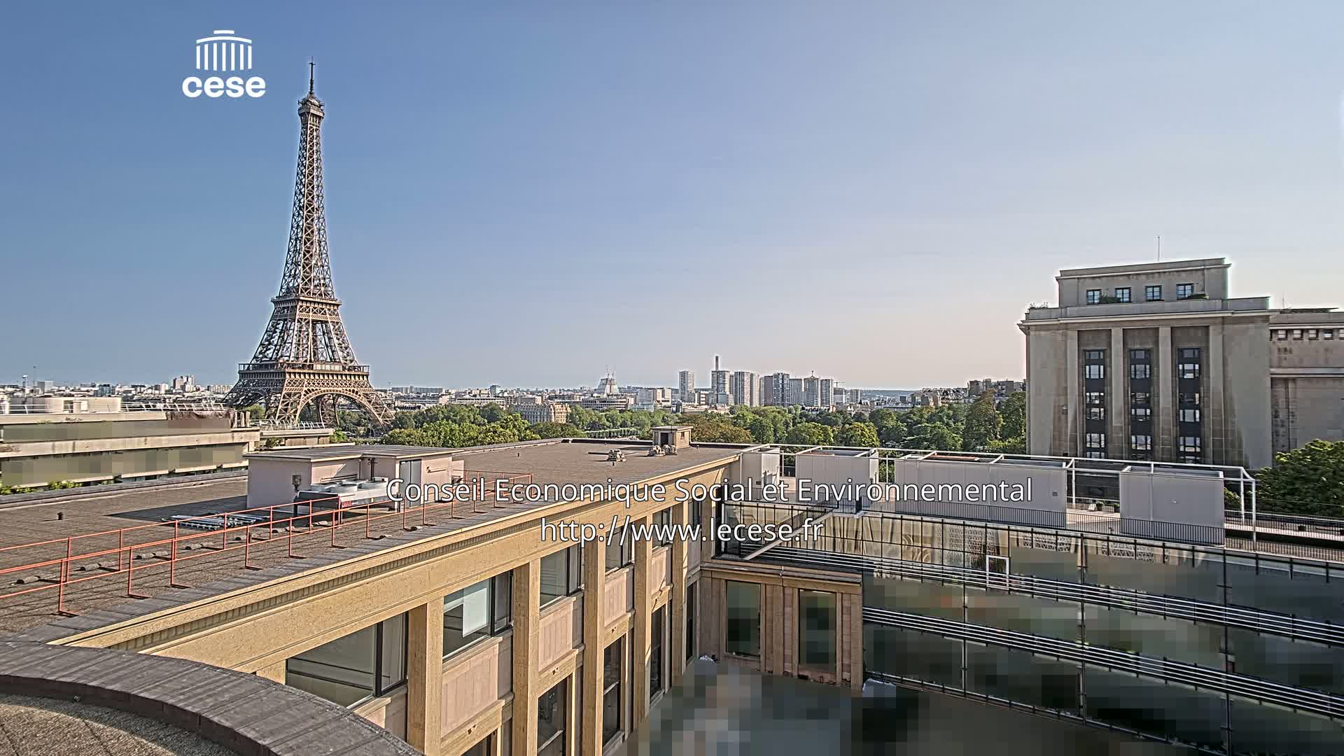 Paris, Eiffel Tower View from Palace of Jena (Palais d'Iena) Live Cam -  Paris, Métropole du Grand Paris,  Île-de-France, France