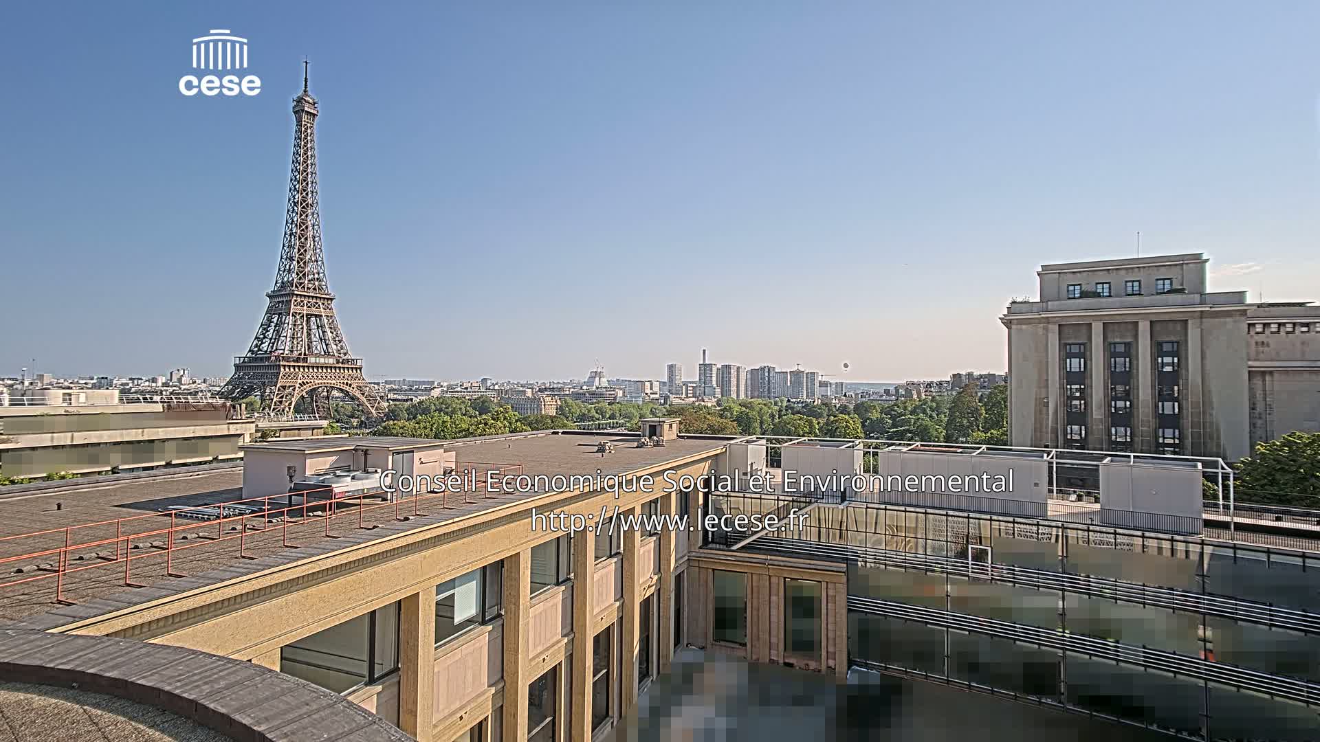 Paris, Eiffel Tower View from Palace of Jena (Palais d'Iena) Live Cam -  Paris, Métropole du Grand Paris,  Île-de-France, France