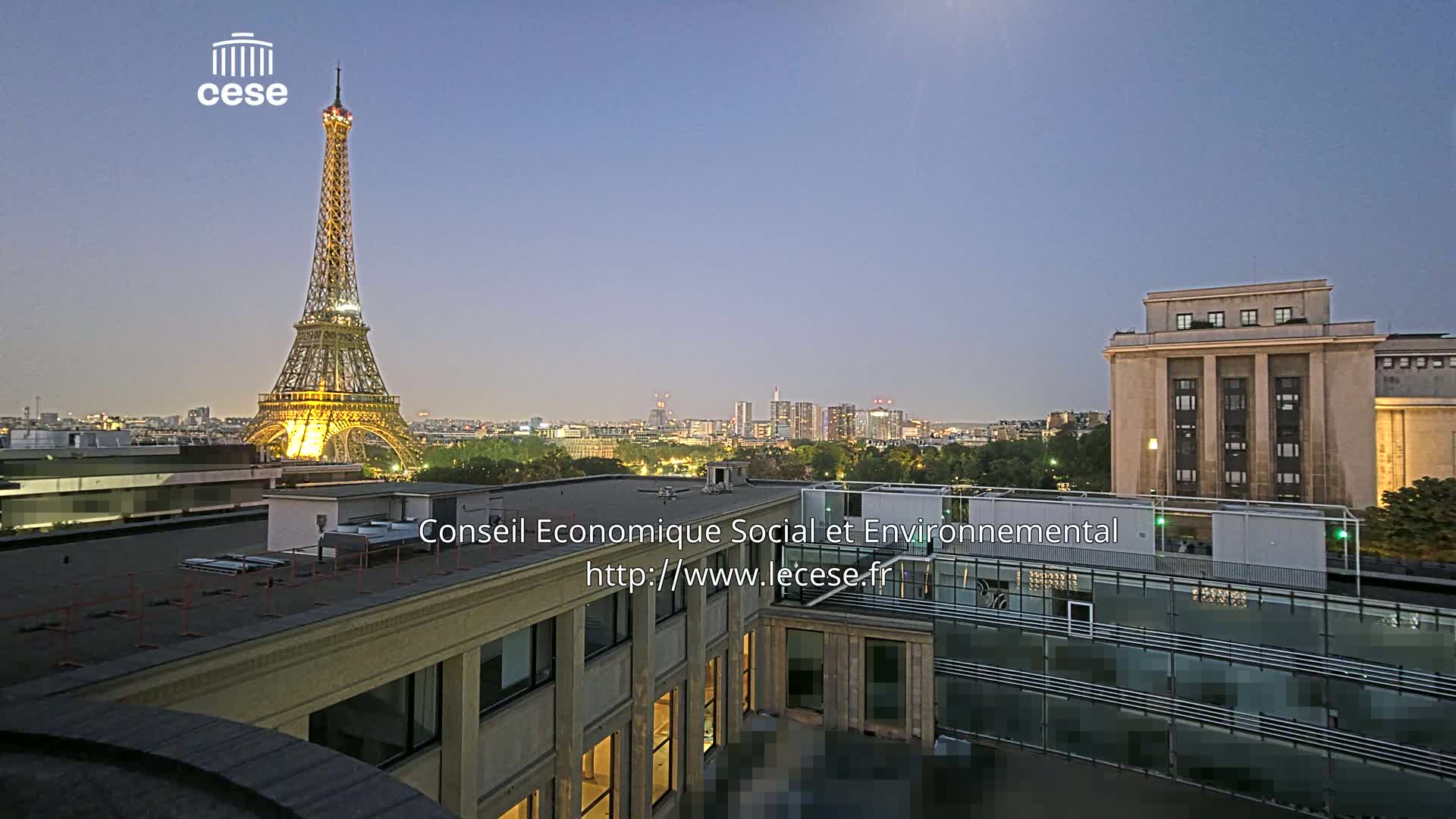 Paris, Eiffel Tower View from Palace of Jena (Palais d'Iena) Live Cam -  Paris, Métropole du Grand Paris,  Île-de-France, France
