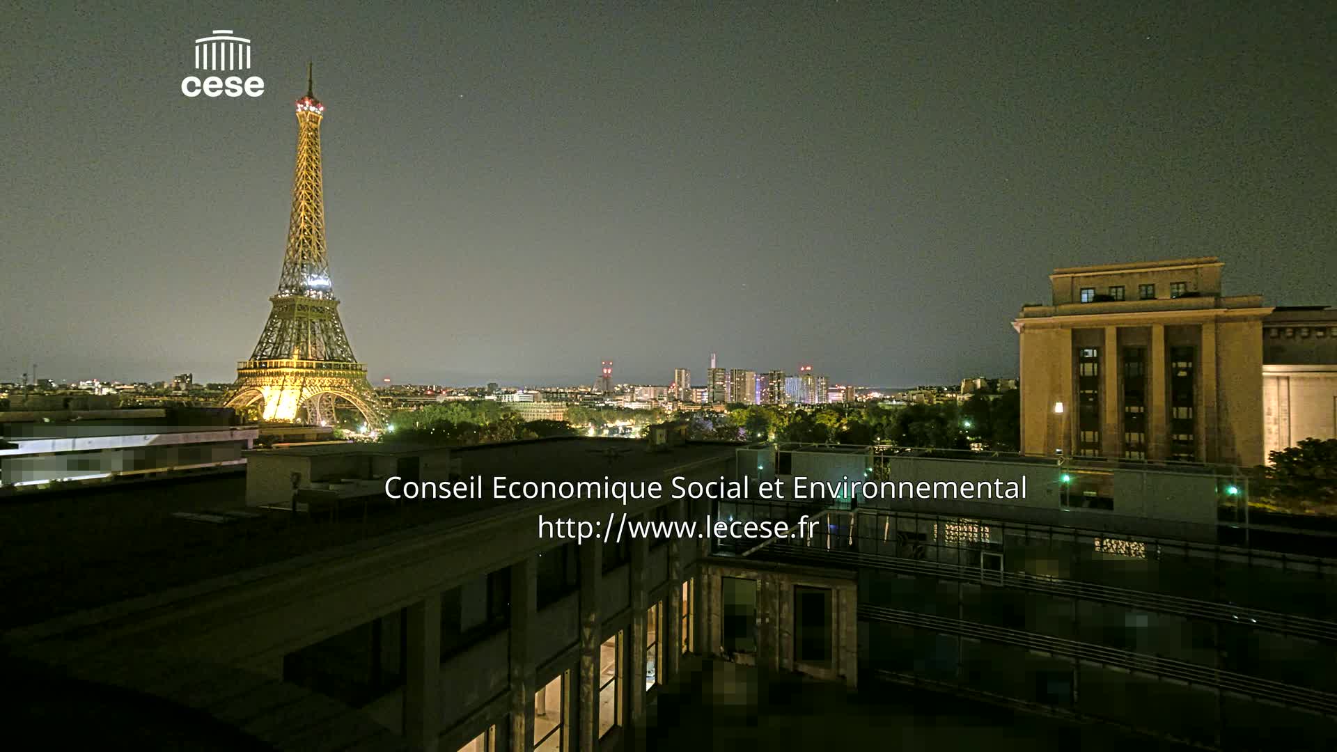 Paris, Eiffel Tower View from Palace of Jena (Palais d'Iena) Live Cam -  Paris, Métropole du Grand Paris,  Île-de-France, France