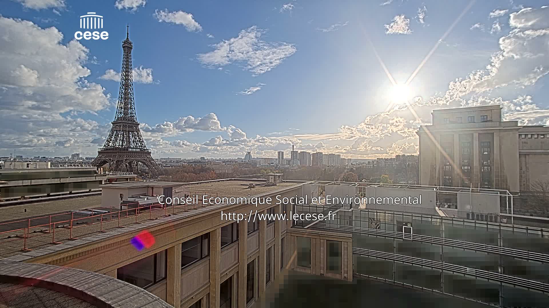 Paris, Eiffel Tower View from Palace of Jena (Palais d'Iena) Live Cam -  Paris, Métropole du Grand Paris,  Île-de-France, France