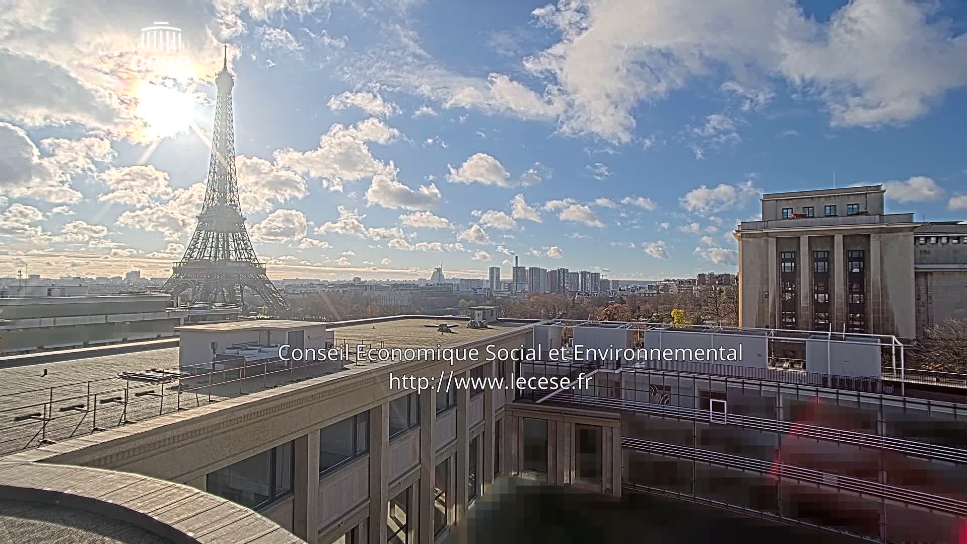 Paris, Eiffel Tower View from Palace of Jena (Palais d'Iena) Live Cam -  Paris, Métropole du Grand Paris,  Île-de-France, France
