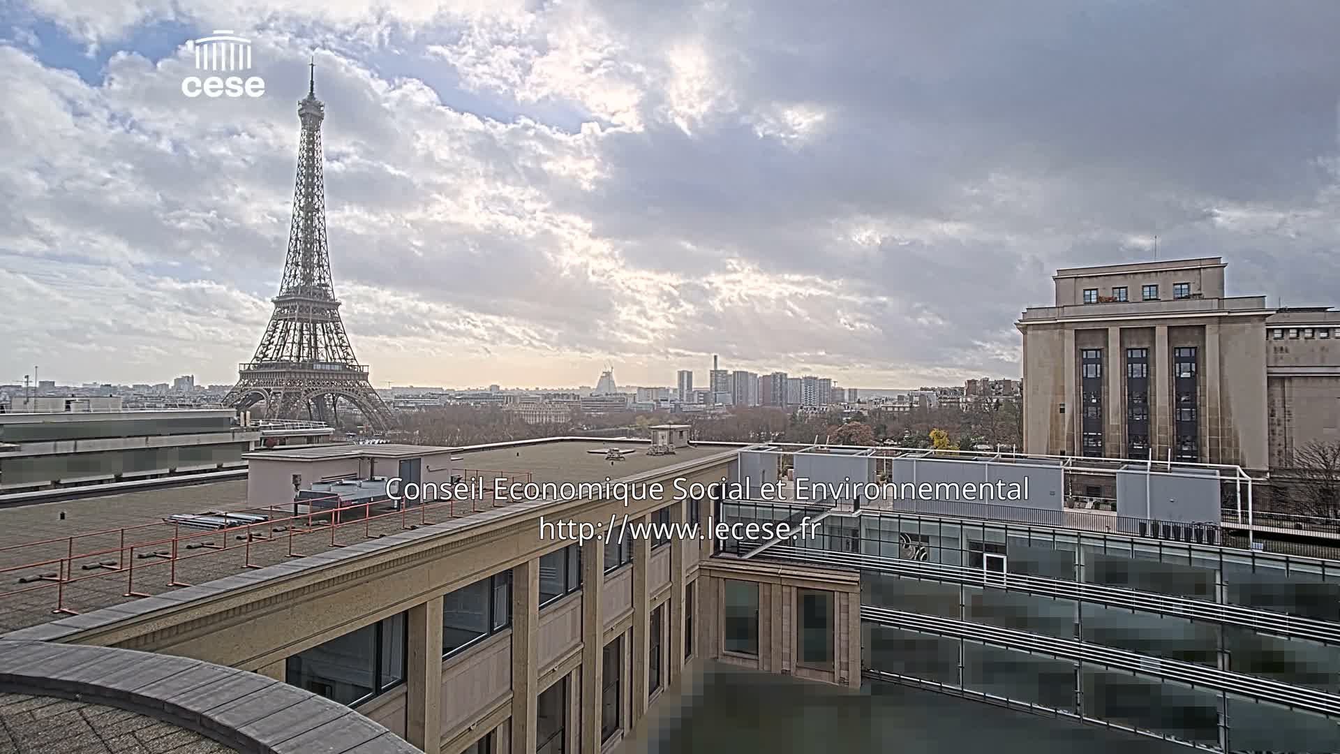 Paris, Eiffel Tower View from Palace of Jena (Palais d'Iena) Live Cam -  Paris, Métropole du Grand Paris,  Île-de-France, France