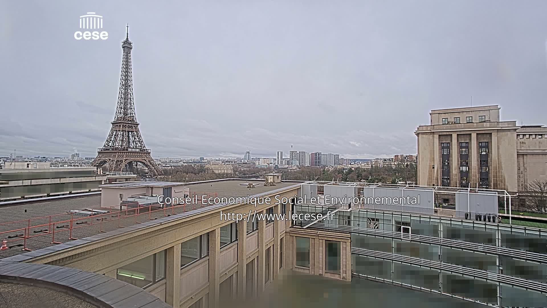 Paris, Eiffel Tower View from Palace of Jena (Palais d'Iena) Live Cam -  Paris, Métropole du Grand Paris,  Île-de-France, France