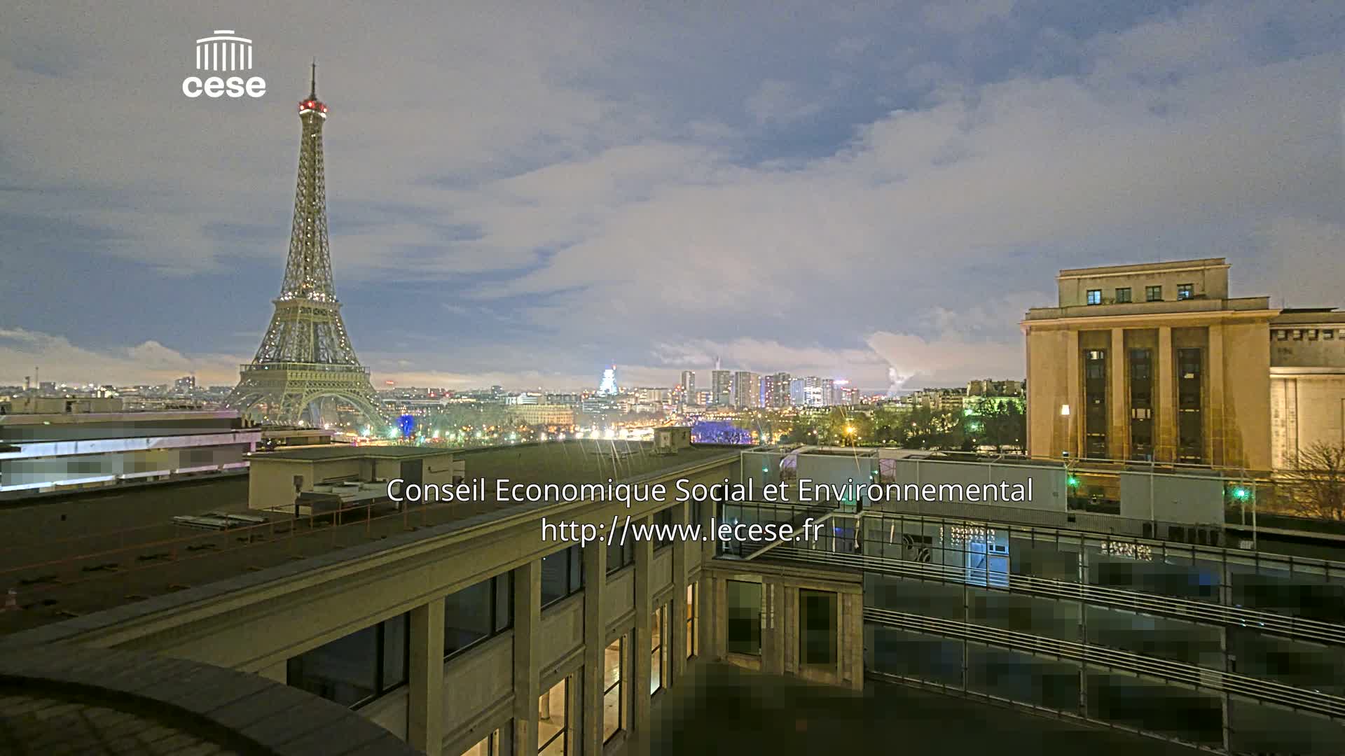 Paris, Eiffel Tower View from Palace of Jena (Palais d'Iena) Live Cam -  Paris, Métropole du Grand Paris,  Île-de-France, France