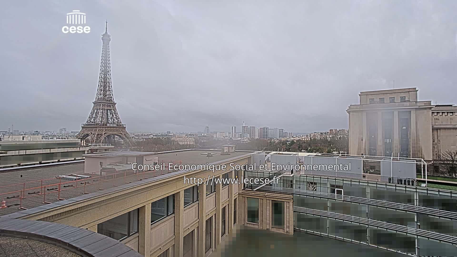 Paris, Eiffel Tower View from Palace of Jena (Palais d'Iena) Live Cam -  Paris, Métropole du Grand Paris,  Île-de-France, France
