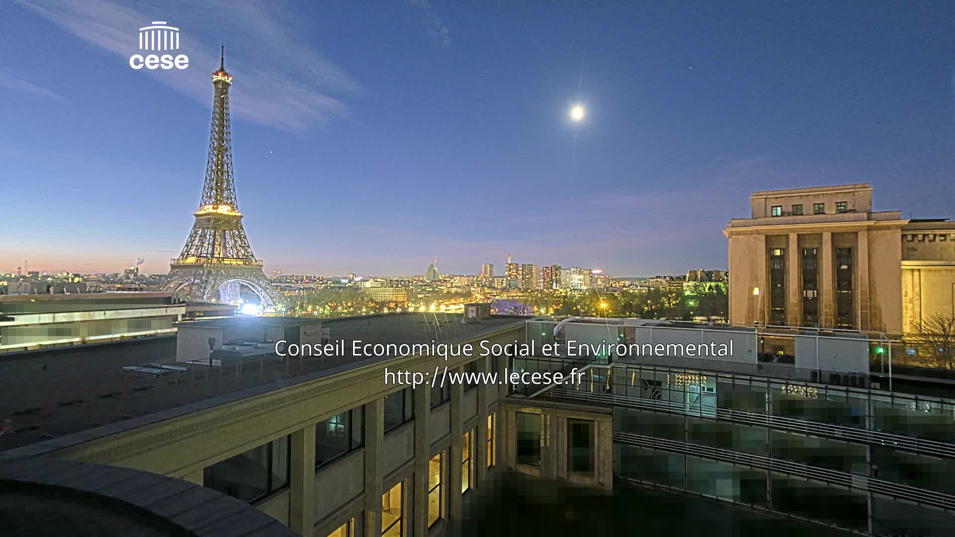 Paris, Eiffel Tower View from Palace of Jena (Palais d'Iena) Live Cam -  Paris, Métropole du Grand Paris,  Île-de-France, France