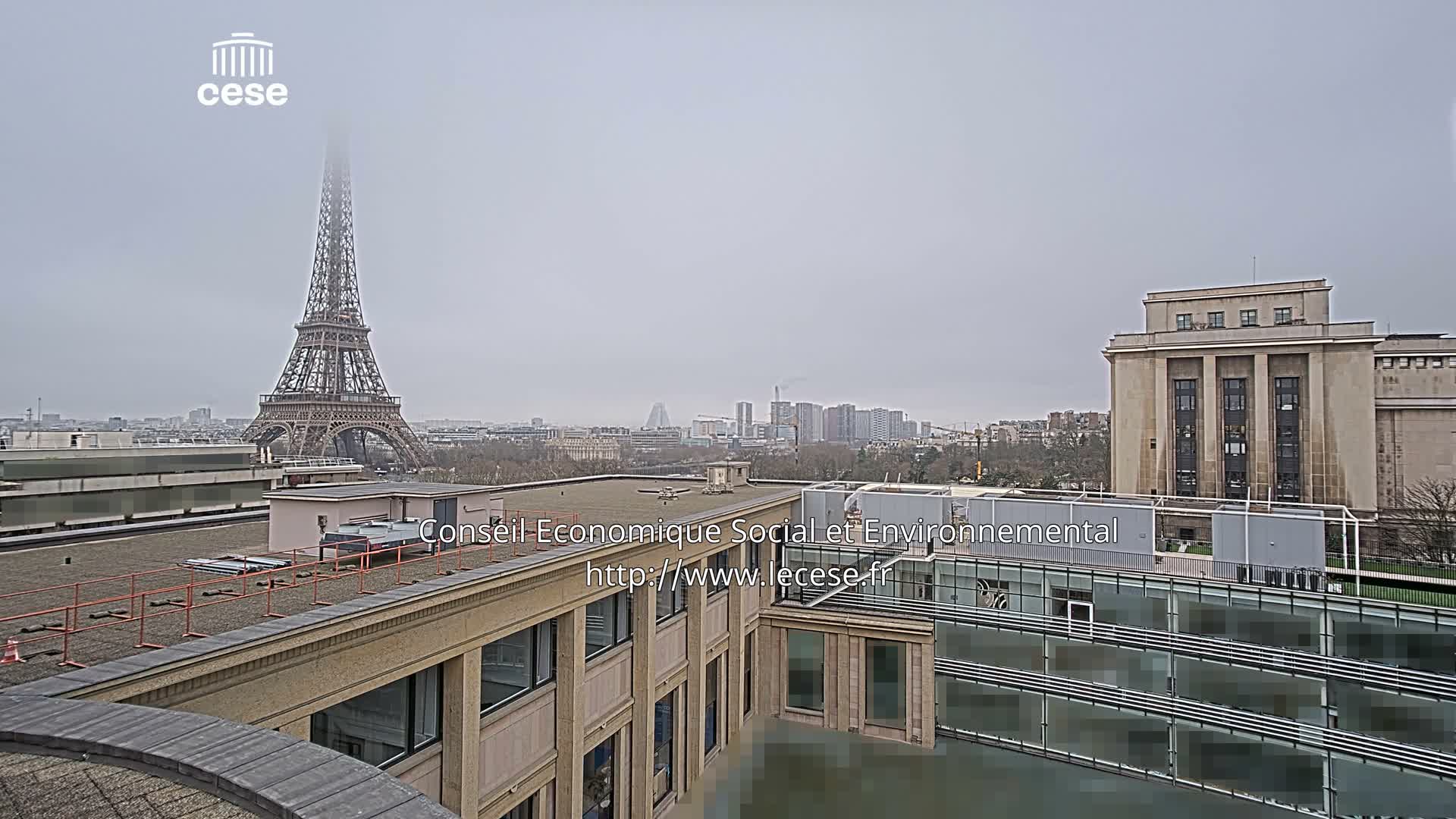 Paris, Eiffel Tower View from Palace of Jena (Palais d'Iena) Live Cam -  Paris, Métropole du Grand Paris,  Île-de-France, France