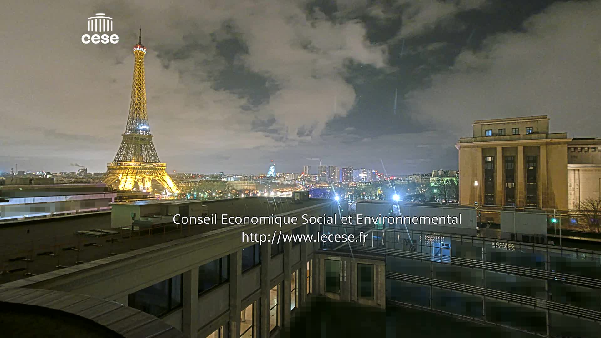 Paris, Eiffel Tower View from Palace of Jena (Palais d'Iena) Live Cam -  Paris, Métropole du Grand Paris,  Île-de-France, France