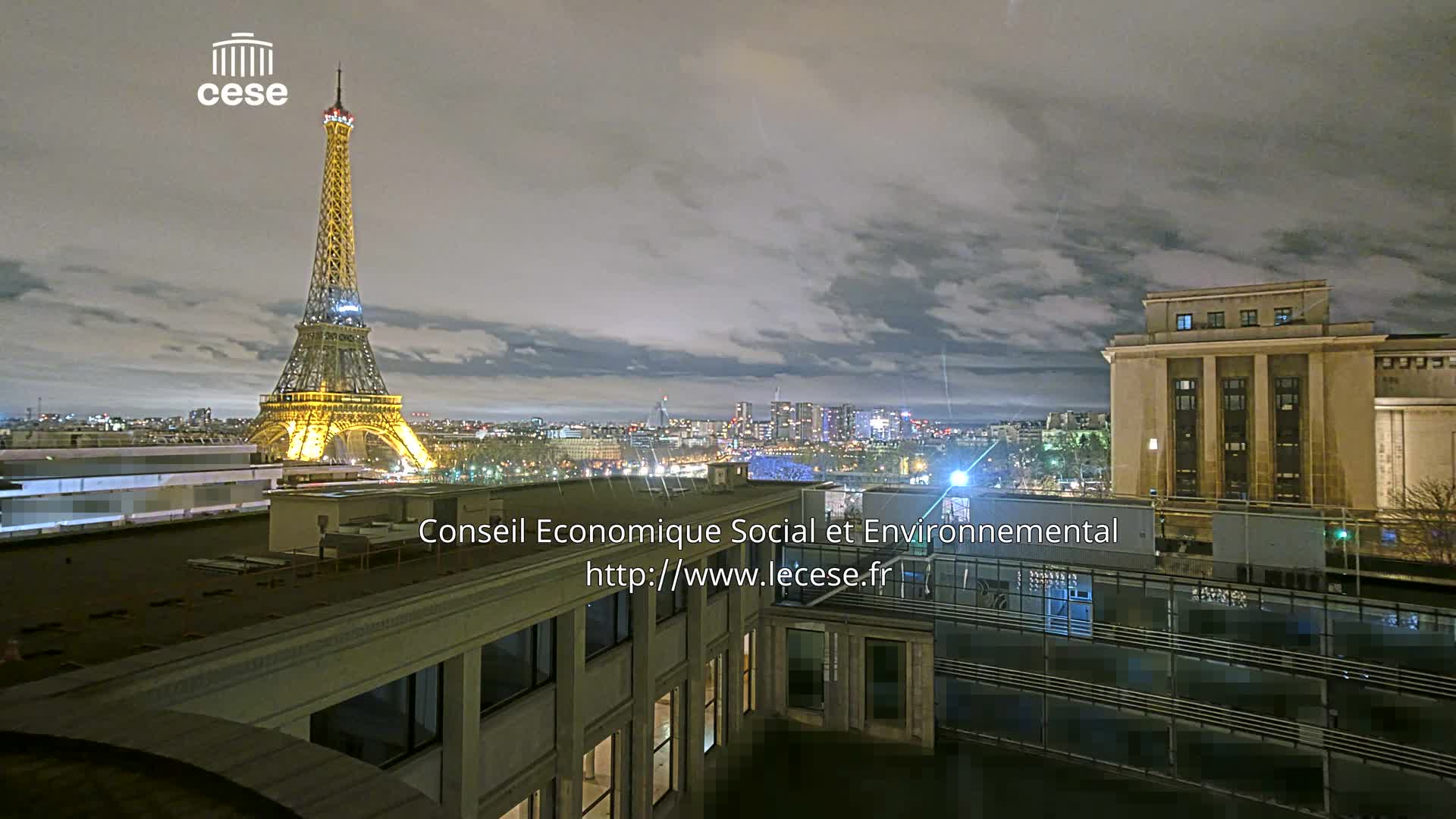 Paris, Eiffel Tower View from Palace of Jena (Palais d'Iena) Live Cam -  Paris, Métropole du Grand Paris,  Île-de-France, France