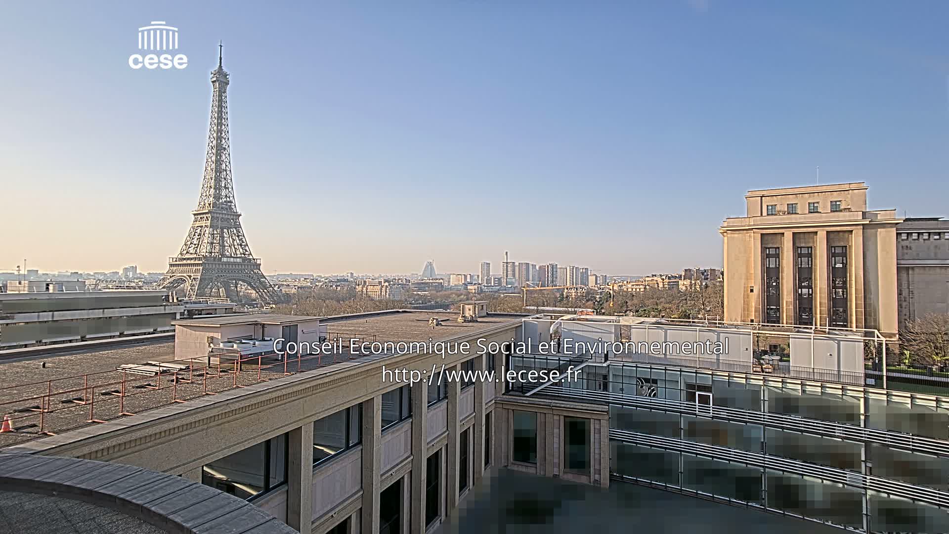 Paris, Eiffel Tower View from Palace of Jena (Palais d'Iena) Live Cam -  Paris, Métropole du Grand Paris,  Île-de-France, France