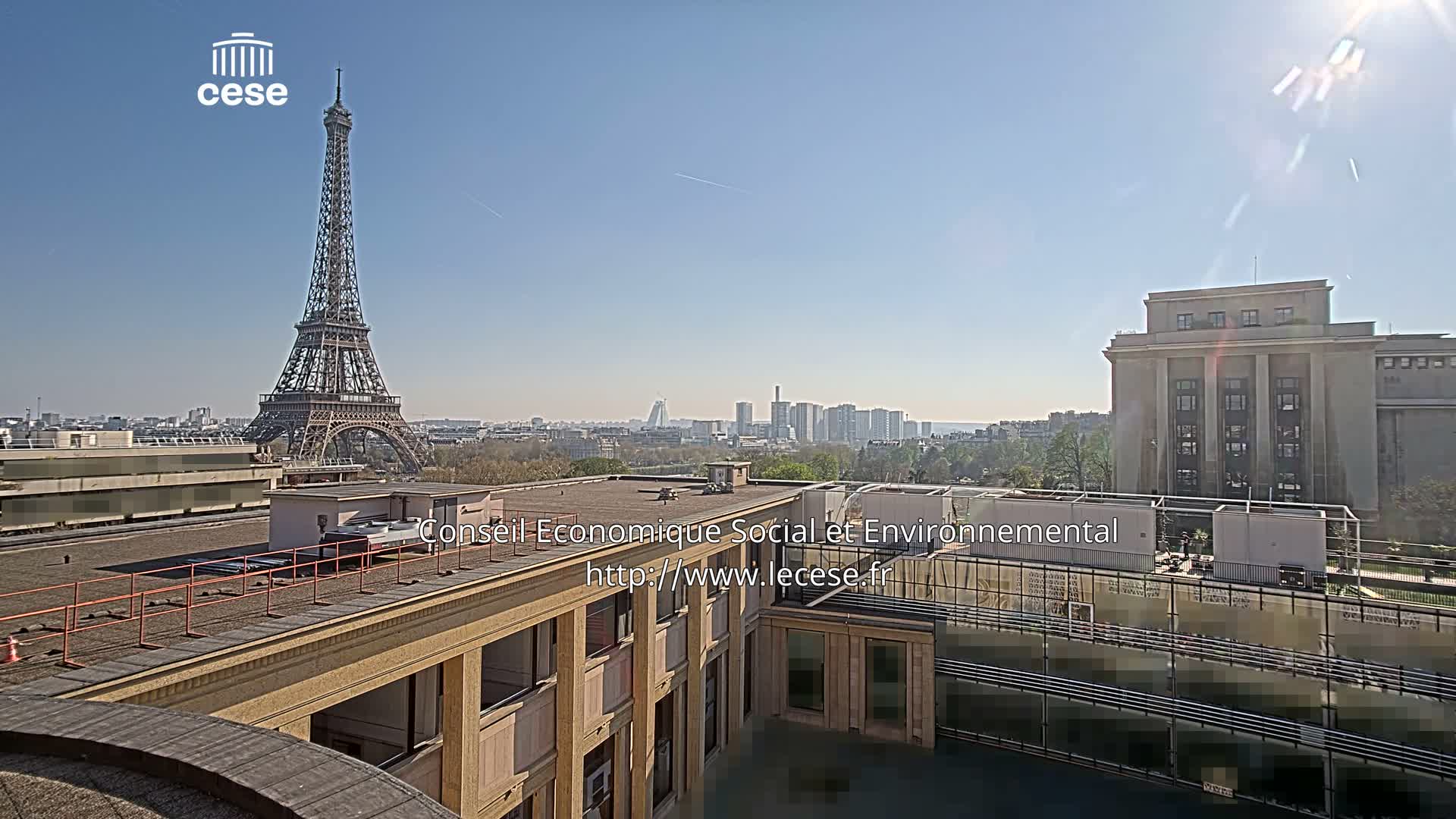Paris, Eiffel Tower View from Palace of Jena (Palais d'Iena) Live Cam -  Paris, Métropole du Grand Paris,  Île-de-France, France