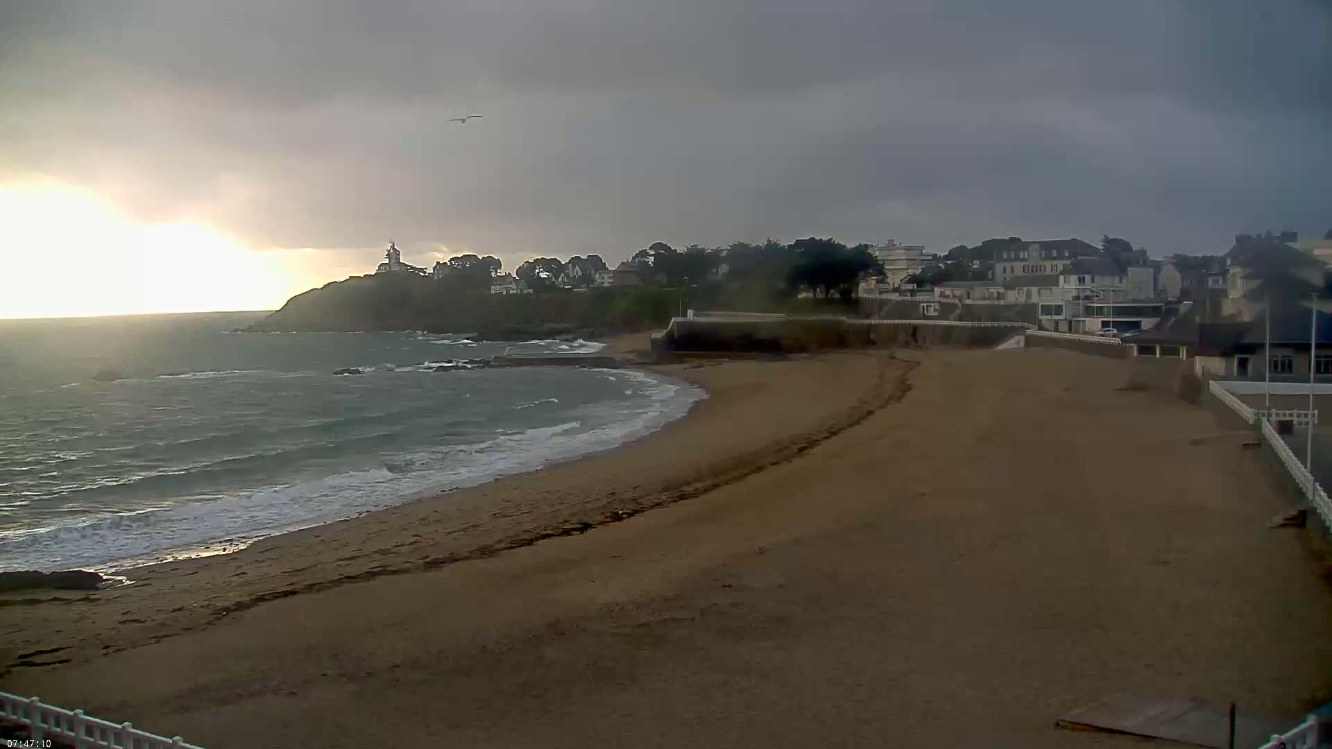 Saint-Quay-Portrieux Beach Live Cam - Saint-Breiuc, Cotes-d'Armor, Bretagne, France