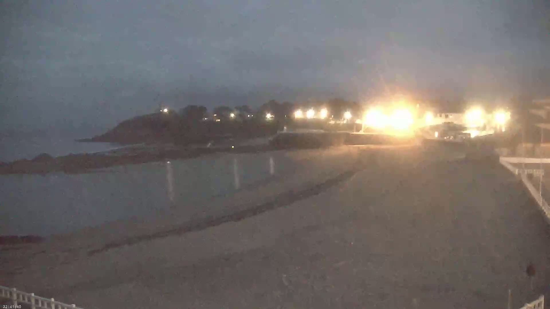 Saint-Quay-Portrieux Beach Live Cam - Saint-Breiuc, Cotes-d'Armor, Bretagne, France