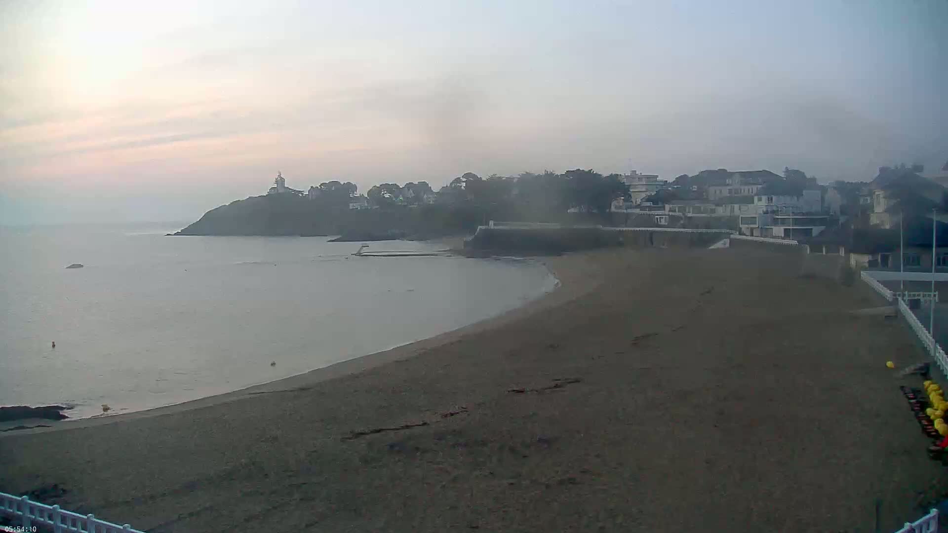 Saint-Quay-Portrieux Beach Live Cam - Saint-Breiuc, Cotes-d'Armor, Bretagne, France