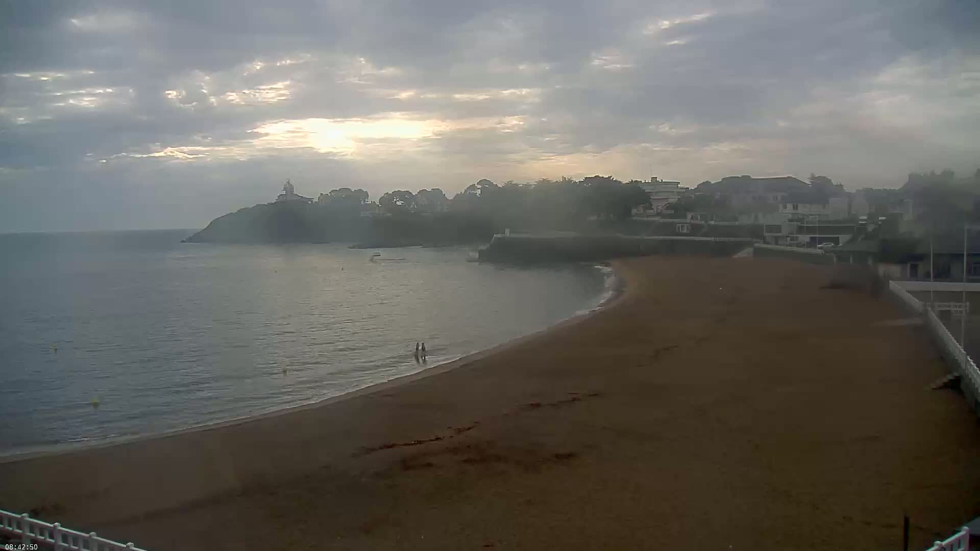 Saint-Quay-Portrieux Beach Live Cam - Saint-Breiuc, Cotes-d'Armor, Bretagne, France