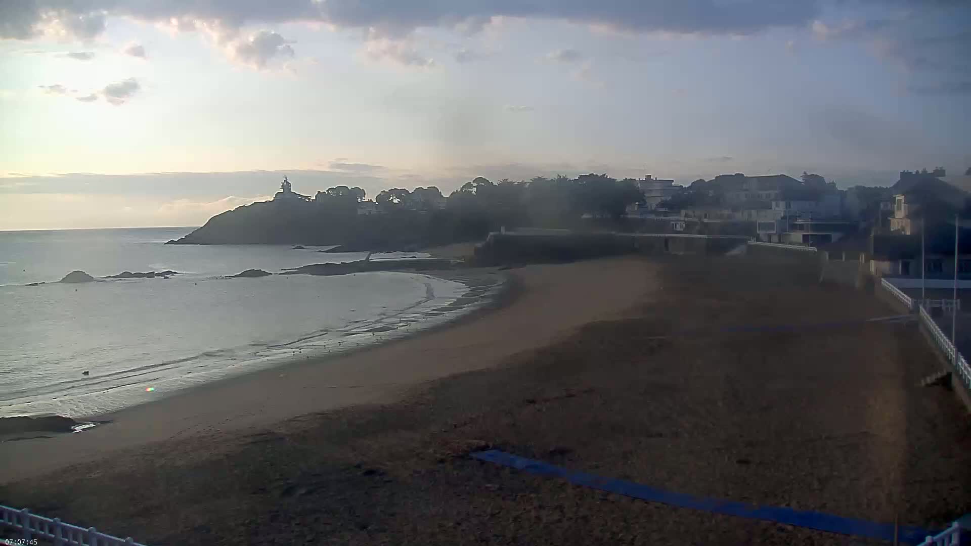 Saint-Quay-Portrieux Beach Live Cam - Saint-Breiuc, Cotes-d'Armor, Bretagne, France