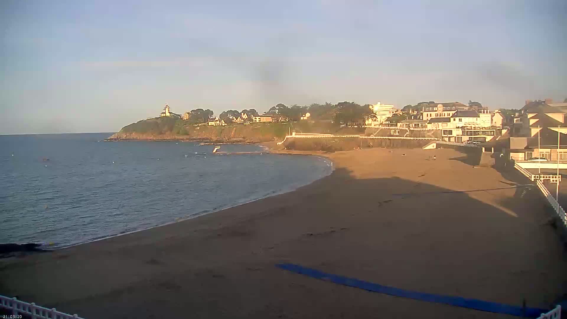 Saint-Quay-Portrieux Beach Live Cam - Saint-Breiuc, Cotes-d'Armor, Bretagne, France