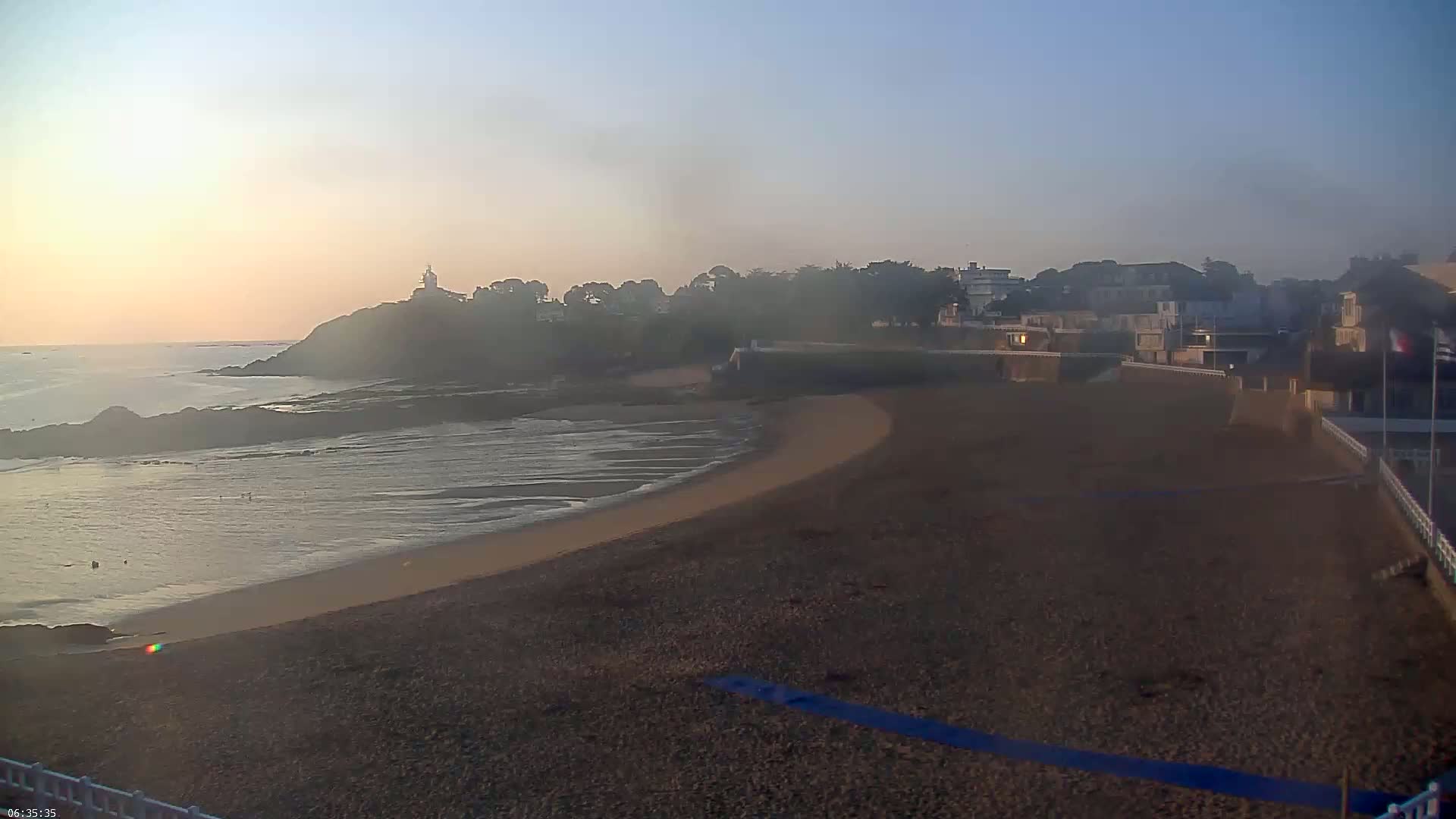 Saint-Quay-Portrieux Beach Live Cam - Saint-Breiuc, Cotes-d'Armor, Bretagne, France