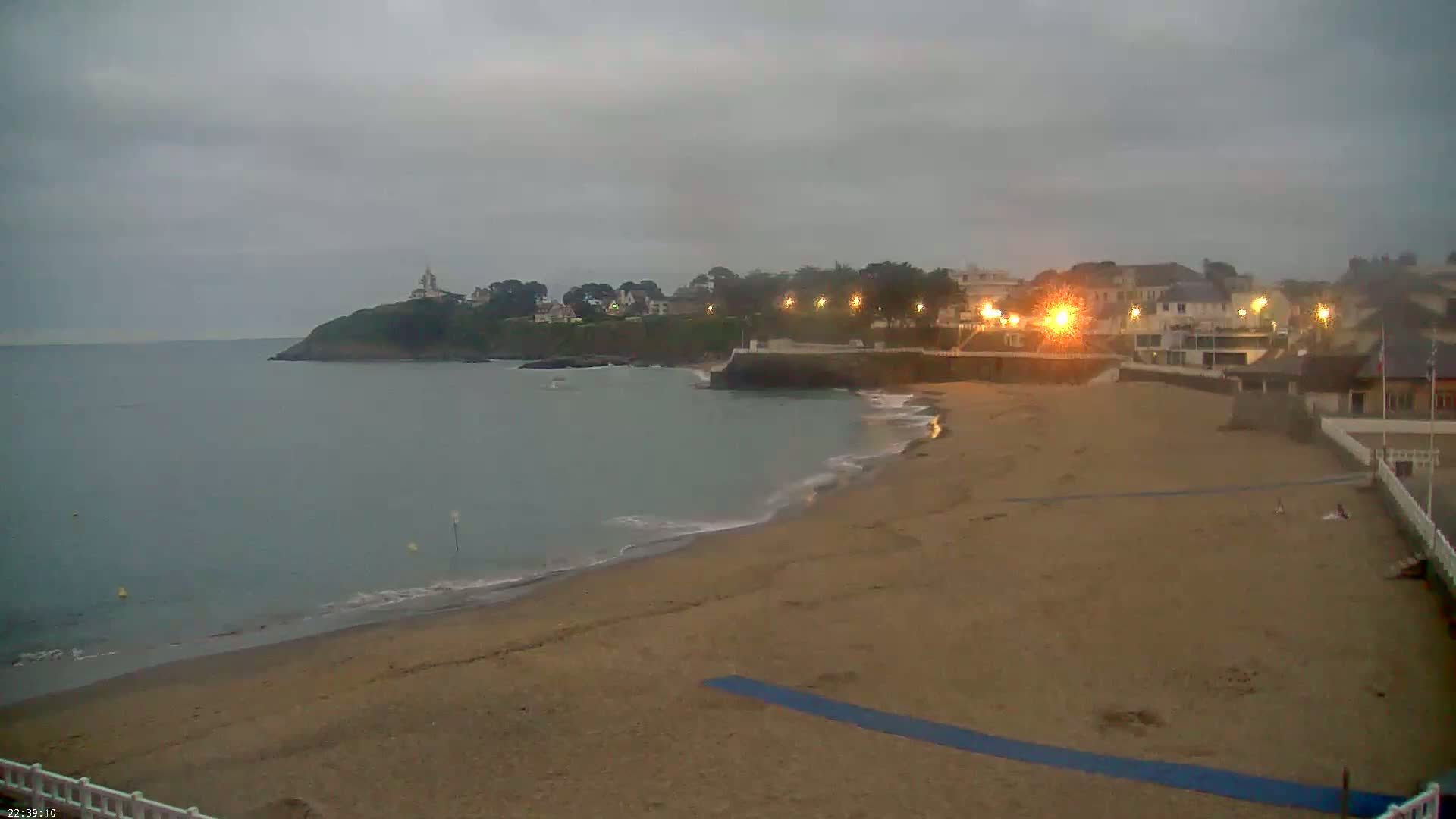Saint-Quay-Portrieux Beach Live Cam - Saint-Breiuc, Cotes-d'Armor, Bretagne, France