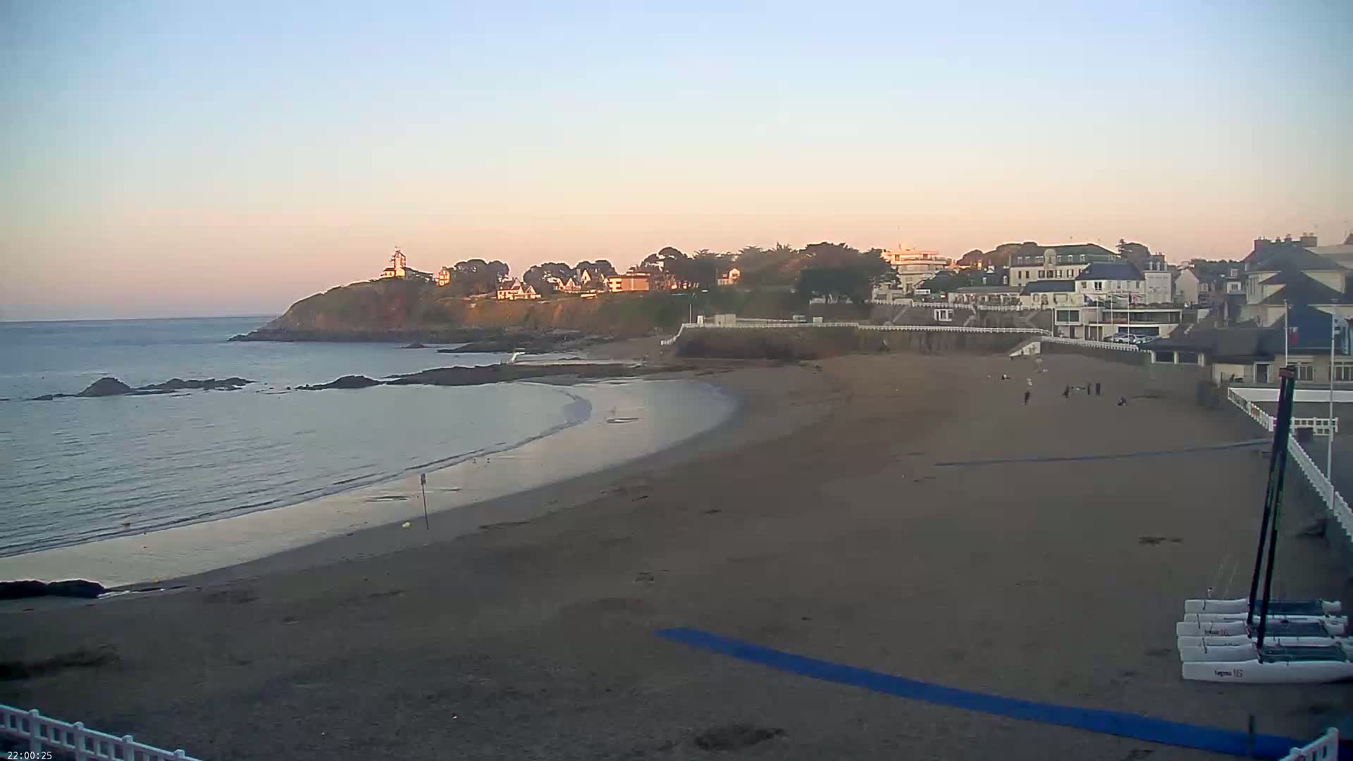 Saint-Quay-Portrieux Beach Live Cam - Saint-Breiuc, Cotes-d'Armor, Bretagne, France