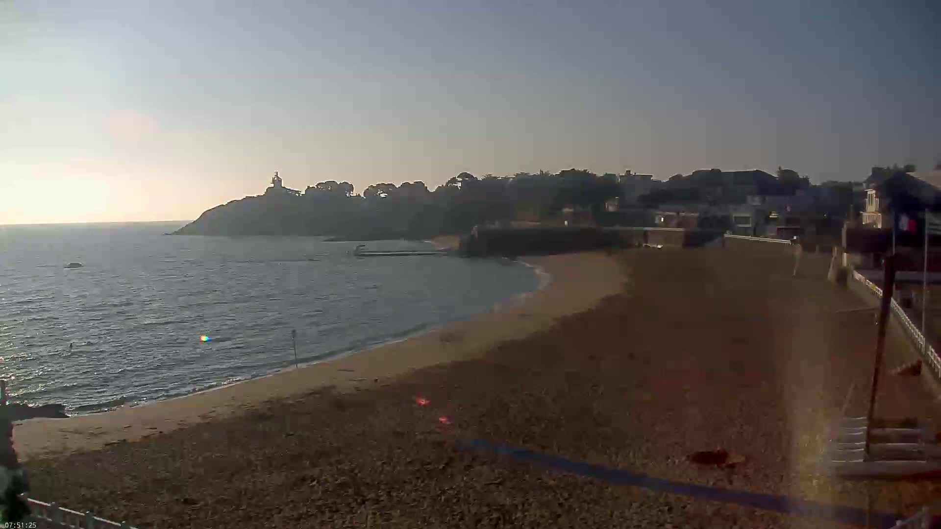 Saint-Quay-Portrieux Beach Live Cam - Saint-Breiuc, Cotes-d'Armor, Bretagne, France