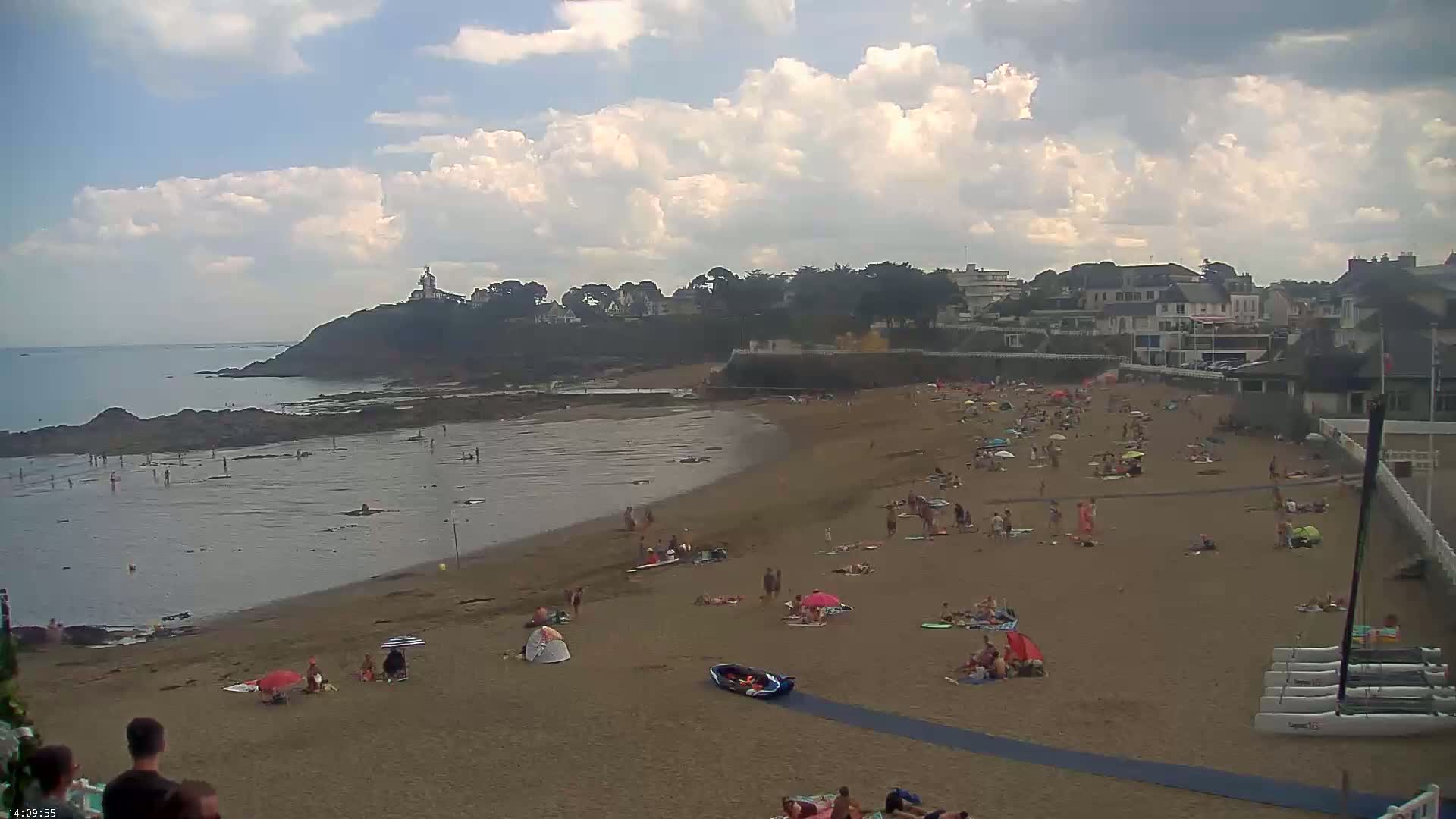 Saint-Quay-Portrieux Beach Live Cam - Saint-Breiuc, Cotes-d'Armor, Bretagne, France
