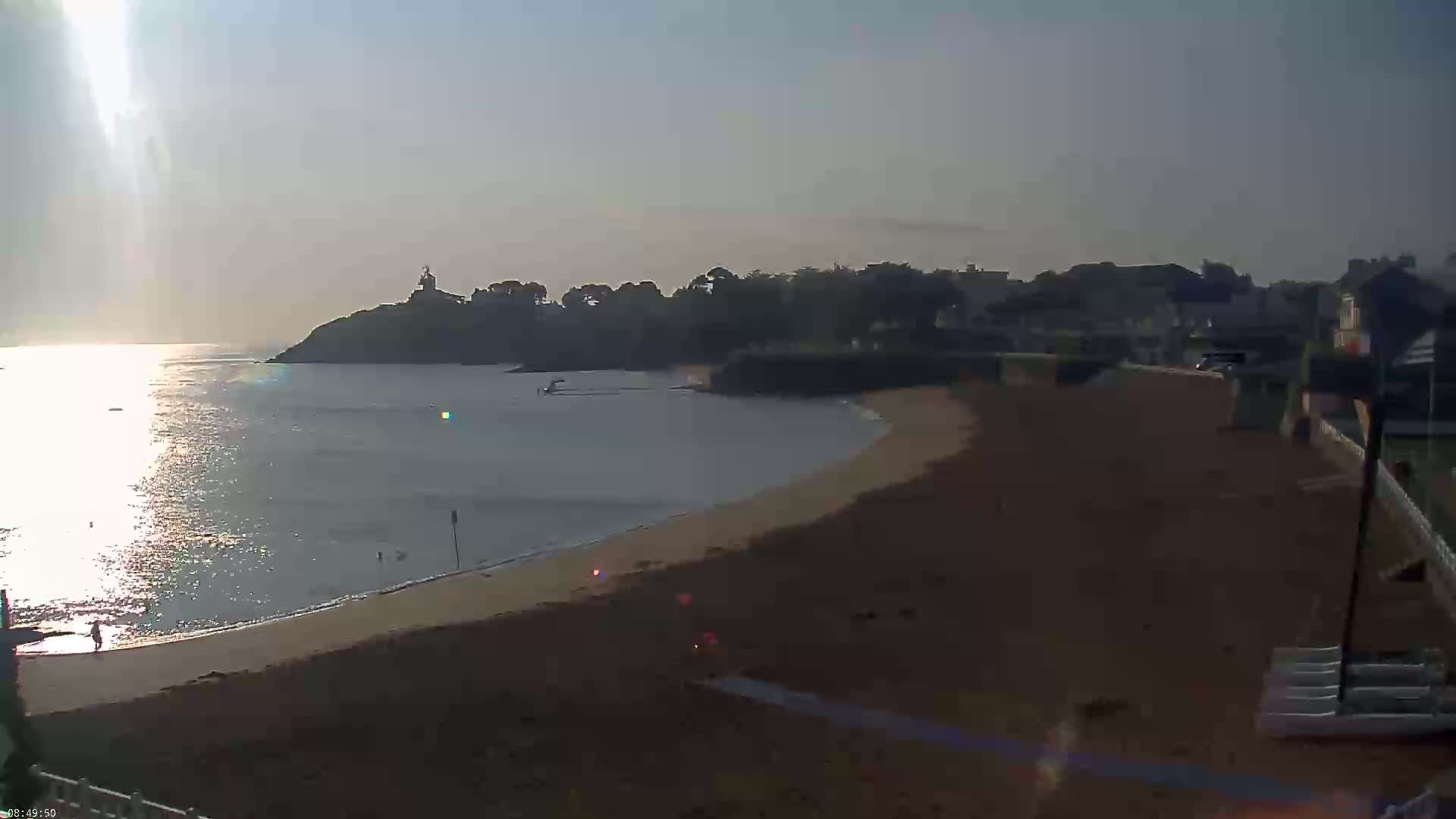Saint-Quay-Portrieux Beach Live Cam - Saint-Breiuc, Cotes-d'Armor, Bretagne, France