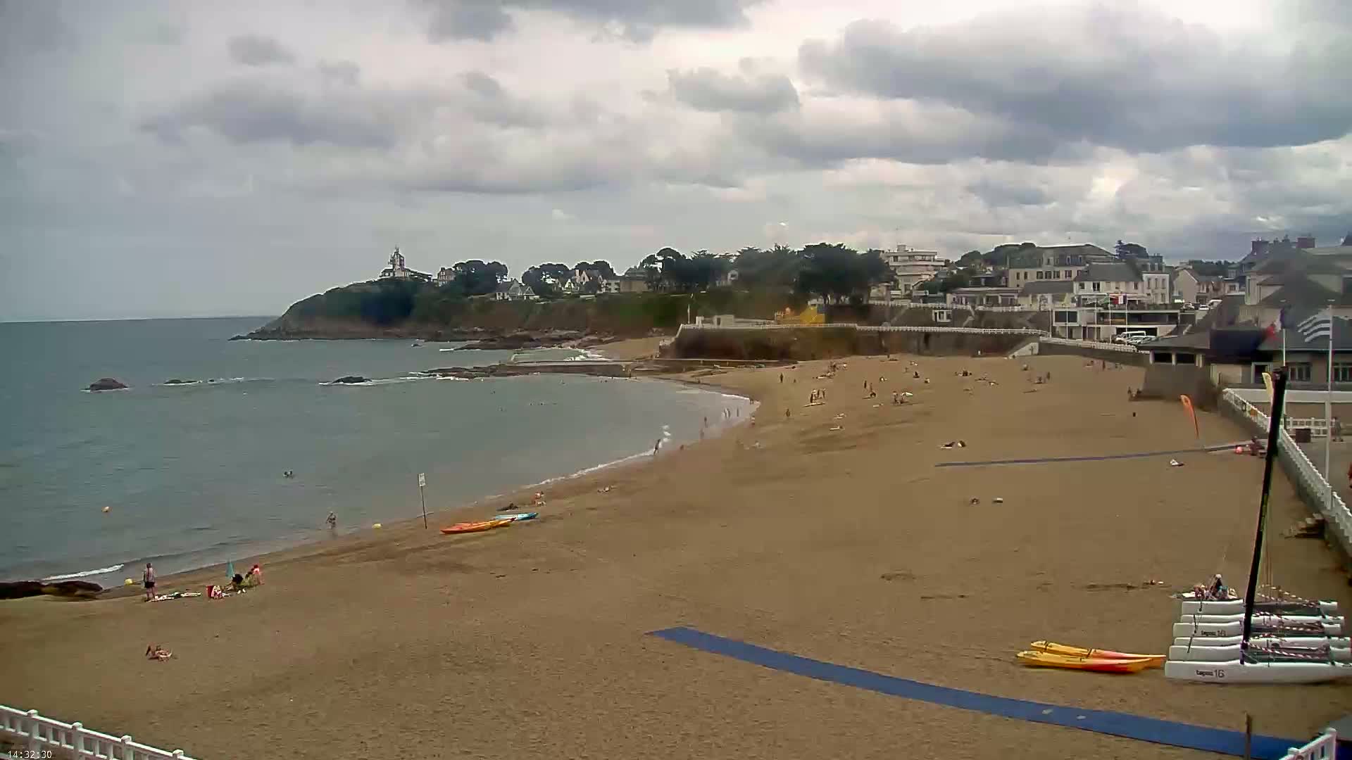 Saint-Quay-Portrieux Beach Live Cam - Saint-Breiuc, Cotes-d'Armor, Bretagne, France