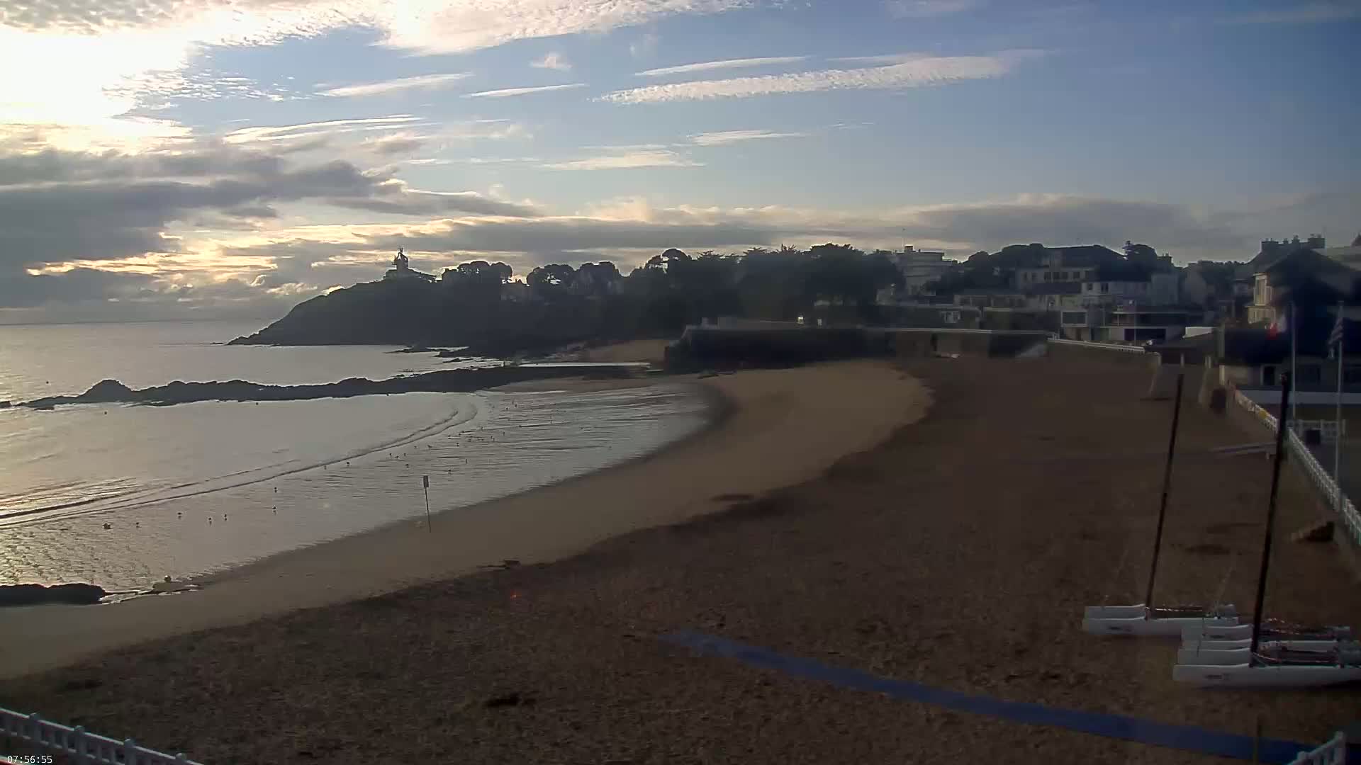Saint-Quay-Portrieux Beach Live Cam - Saint-Breiuc, Cotes-d'Armor, Bretagne, France