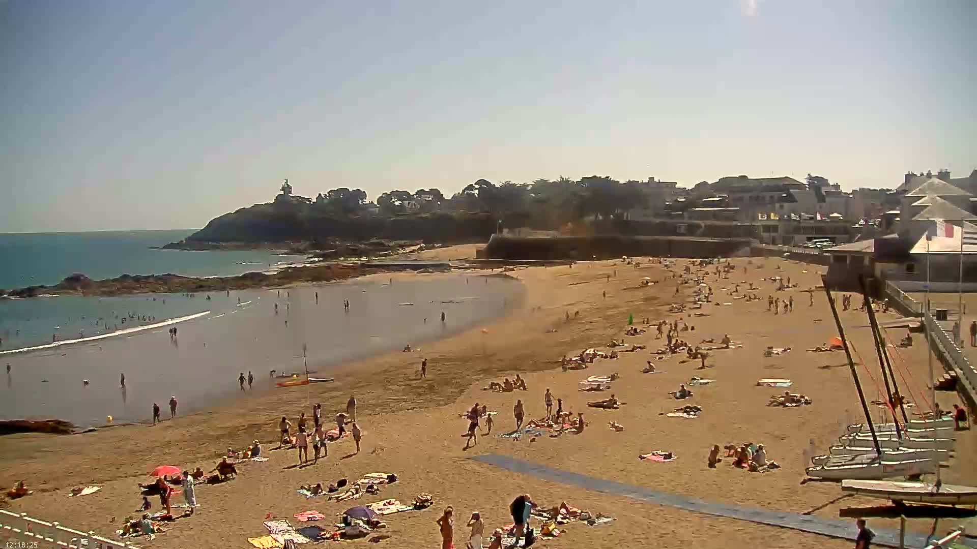 Saint-Quay-Portrieux Beach Live Cam - Saint-Breiuc, Cotes-d'Armor, Bretagne, France