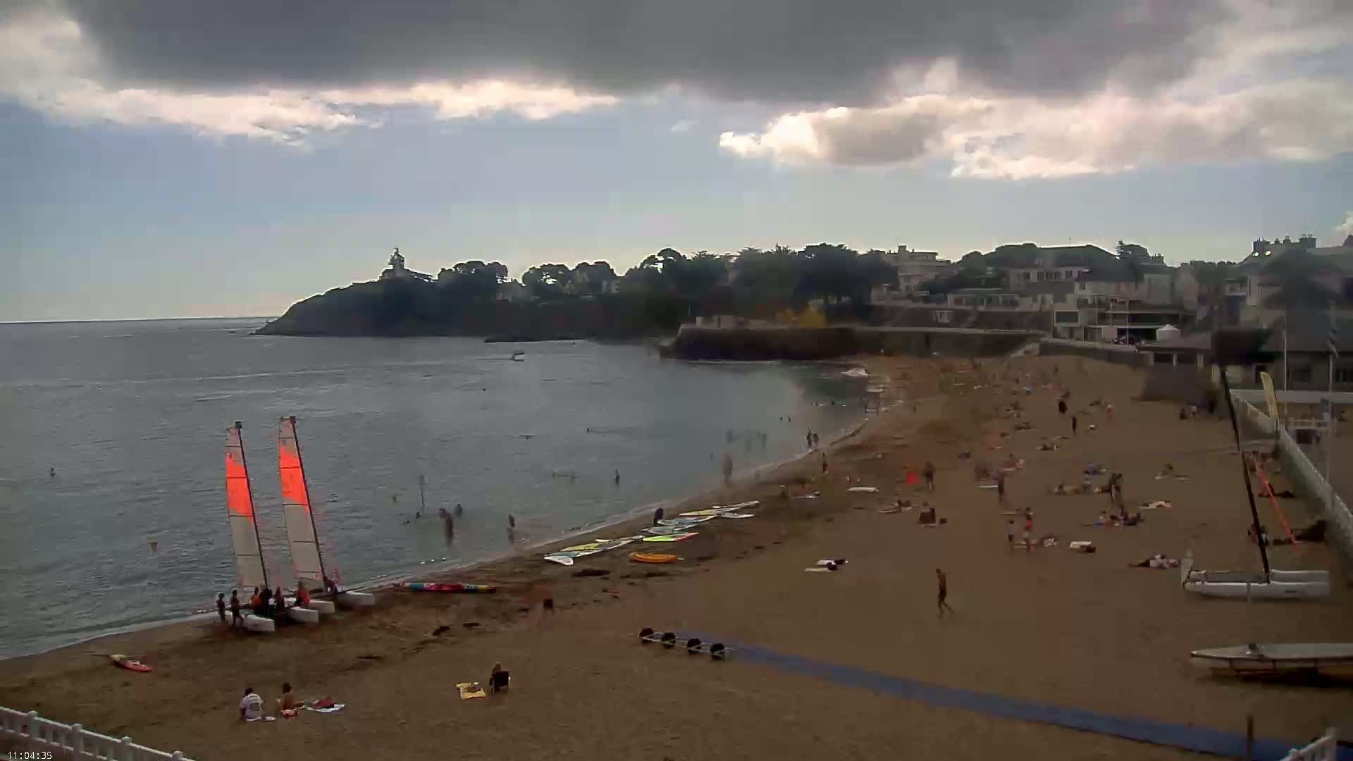 Saint-Quay-Portrieux Beach Live Cam - Saint-Breiuc, Cotes-d'Armor, Bretagne, France