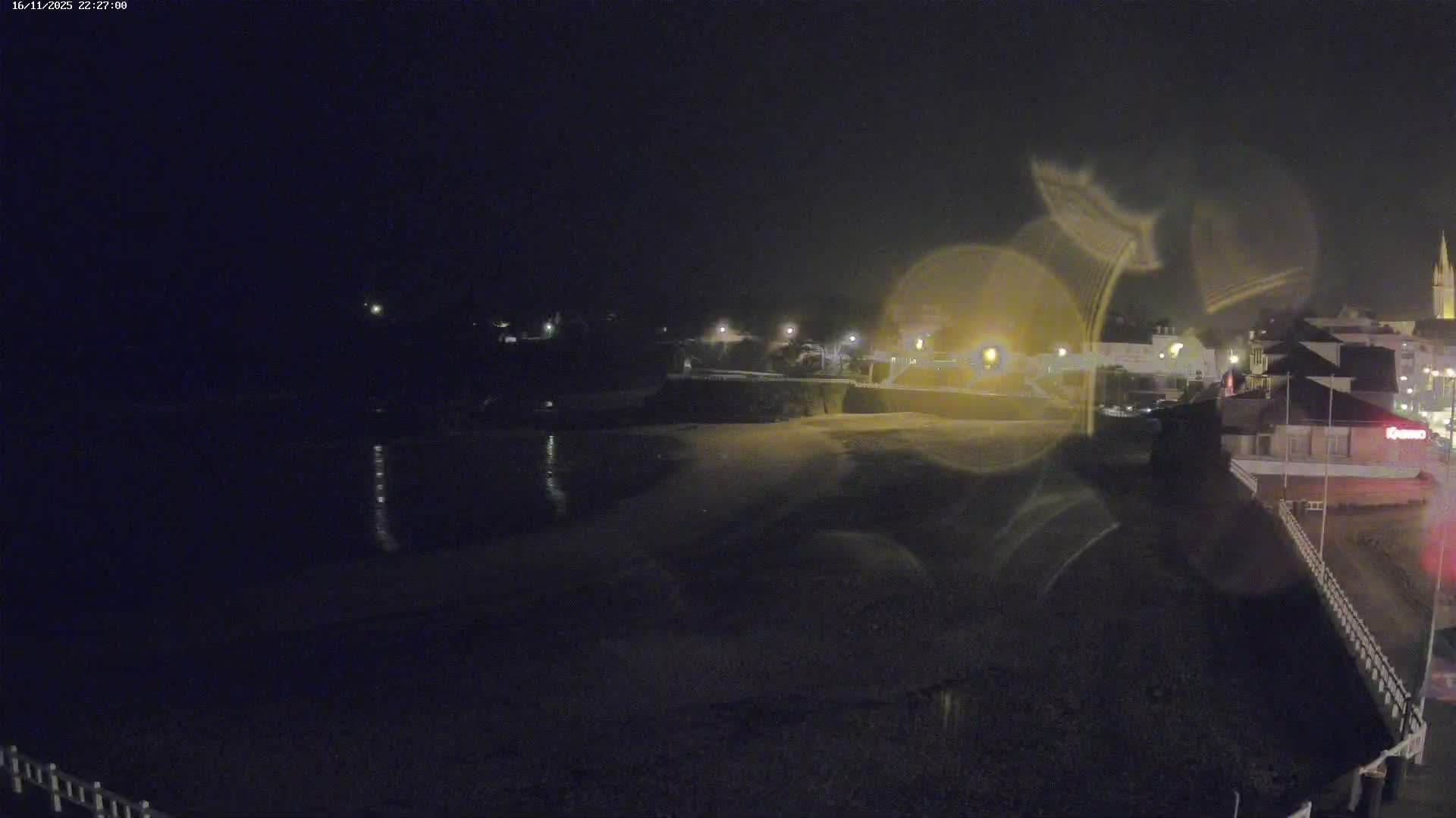 Saint-Quay-Portrieux Beach Live Cam - Saint-Breiuc, Cotes-d'Armor, Bretagne, France