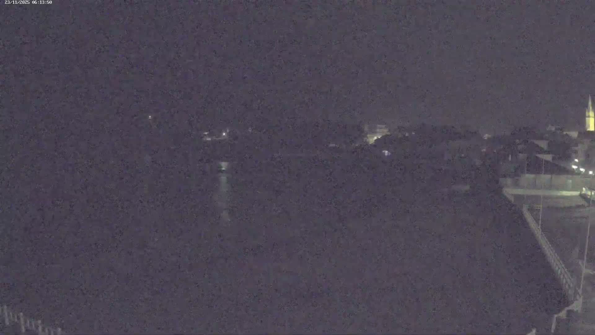 Saint-Quay-Portrieux Beach Live Cam - Saint-Breiuc, Cotes-d'Armor, Bretagne, France