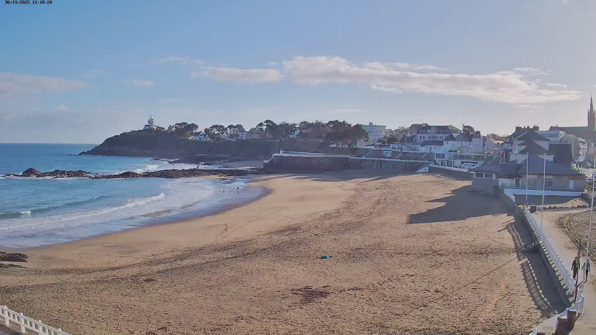 Saint-Quay-Portrieux Beach Live Cam - Saint-Breiuc, Cotes-d'Armor, Bretagne, France