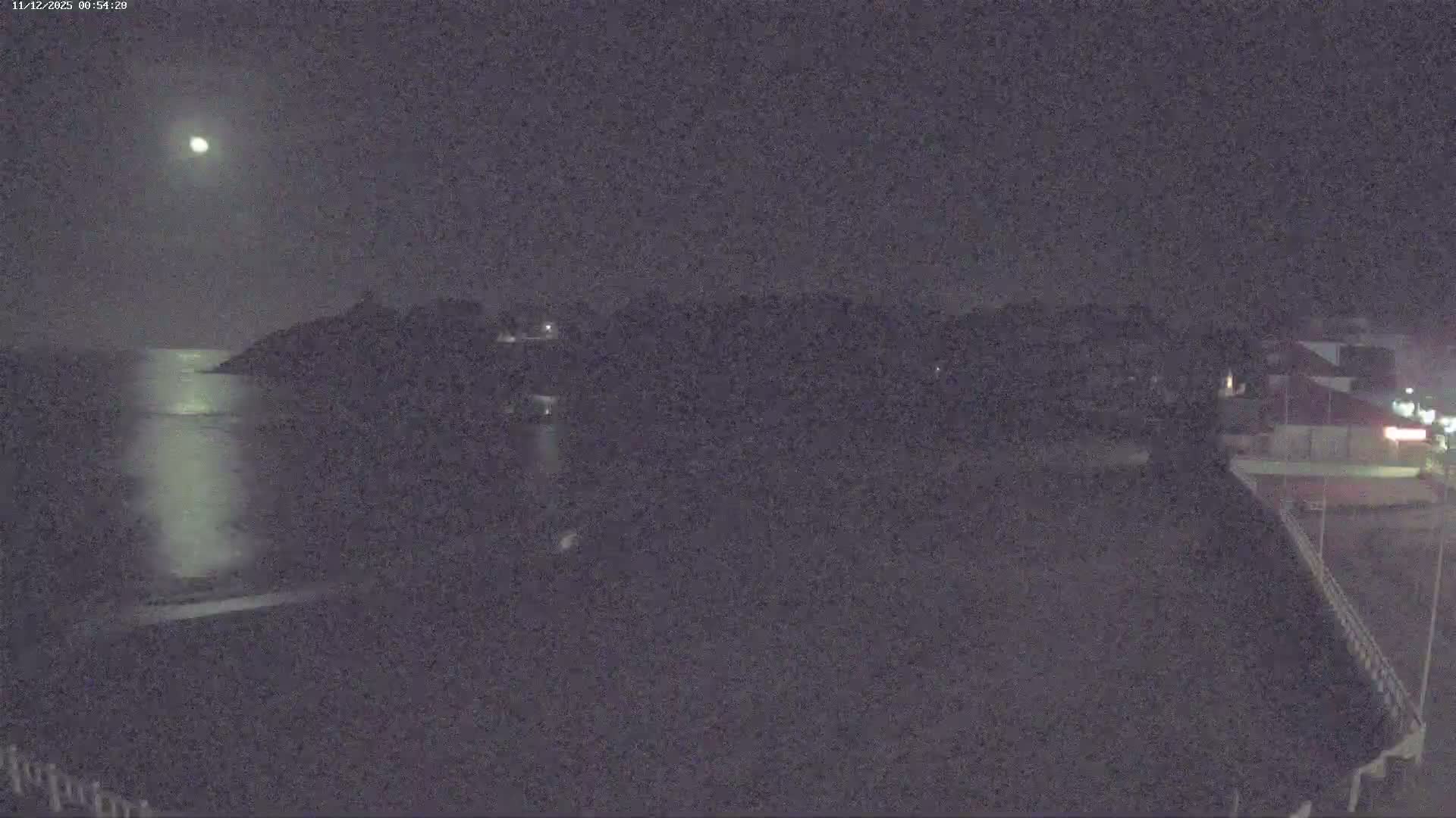 Saint-Quay-Portrieux Beach Live Cam - Saint-Breiuc, Cotes-d'Armor, Bretagne, France