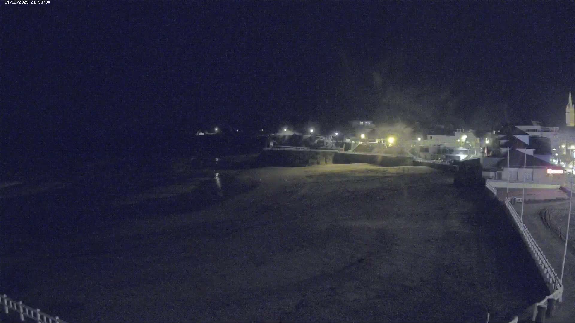 Saint-Quay-Portrieux Beach Live Cam - Saint-Breiuc, Cotes-d'Armor, Bretagne, France