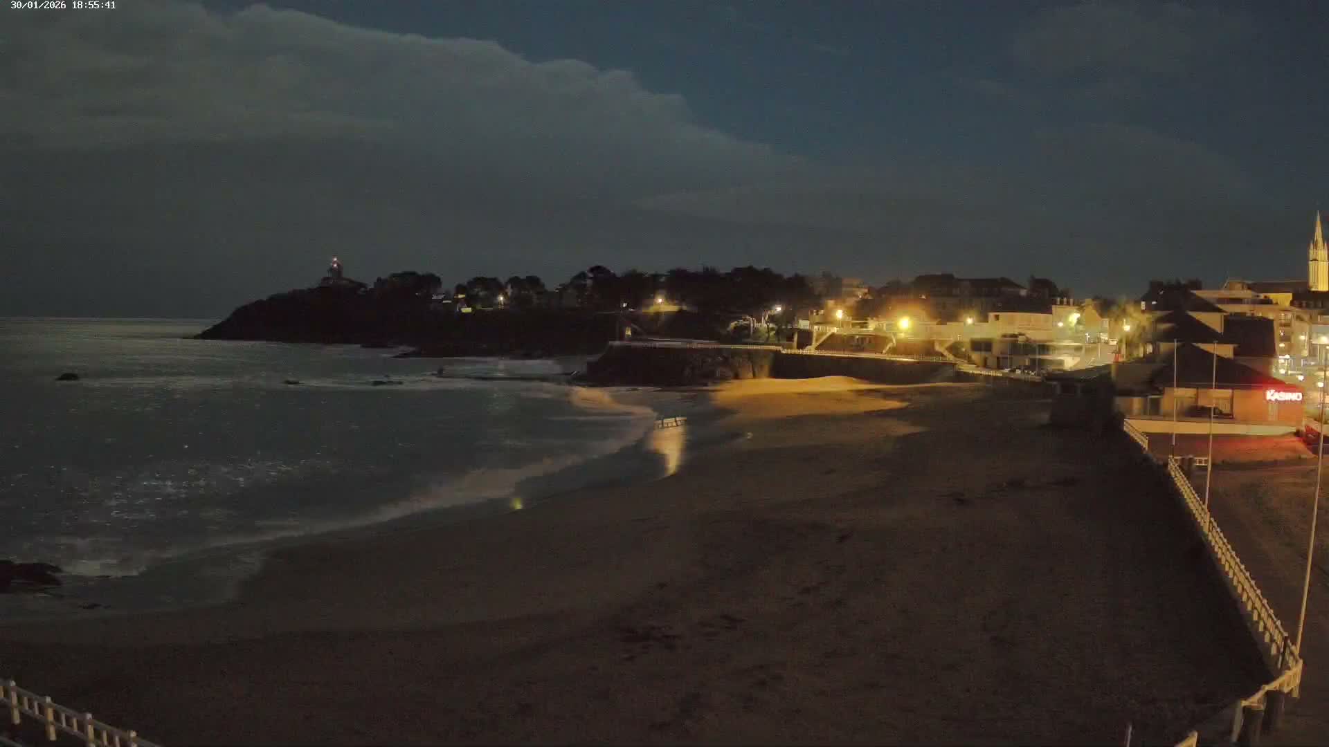 Saint-Quay-Portrieux Beach Live Cam - Saint-Breiuc, Cotes-d'Armor, Bretagne, France