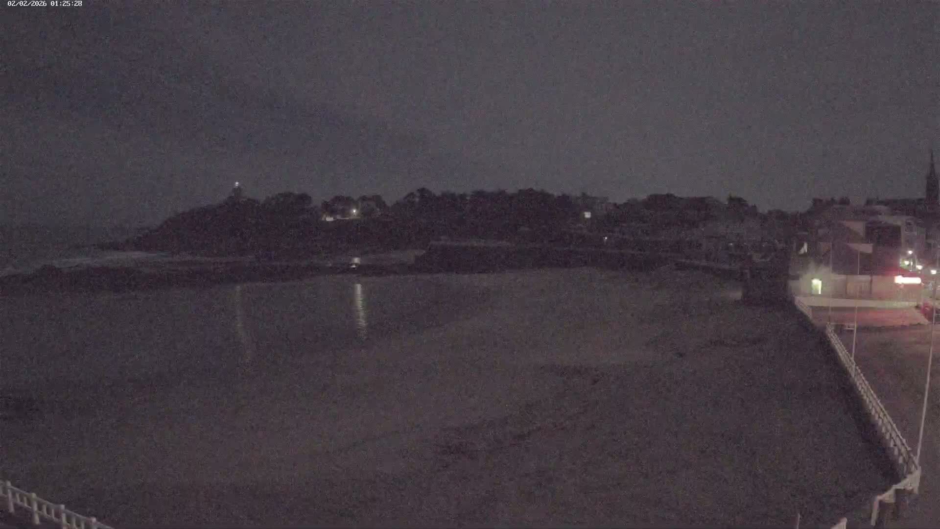 Saint-Quay-Portrieux Beach Live Cam - Saint-Breiuc, Cotes-d'Armor, Bretagne, France