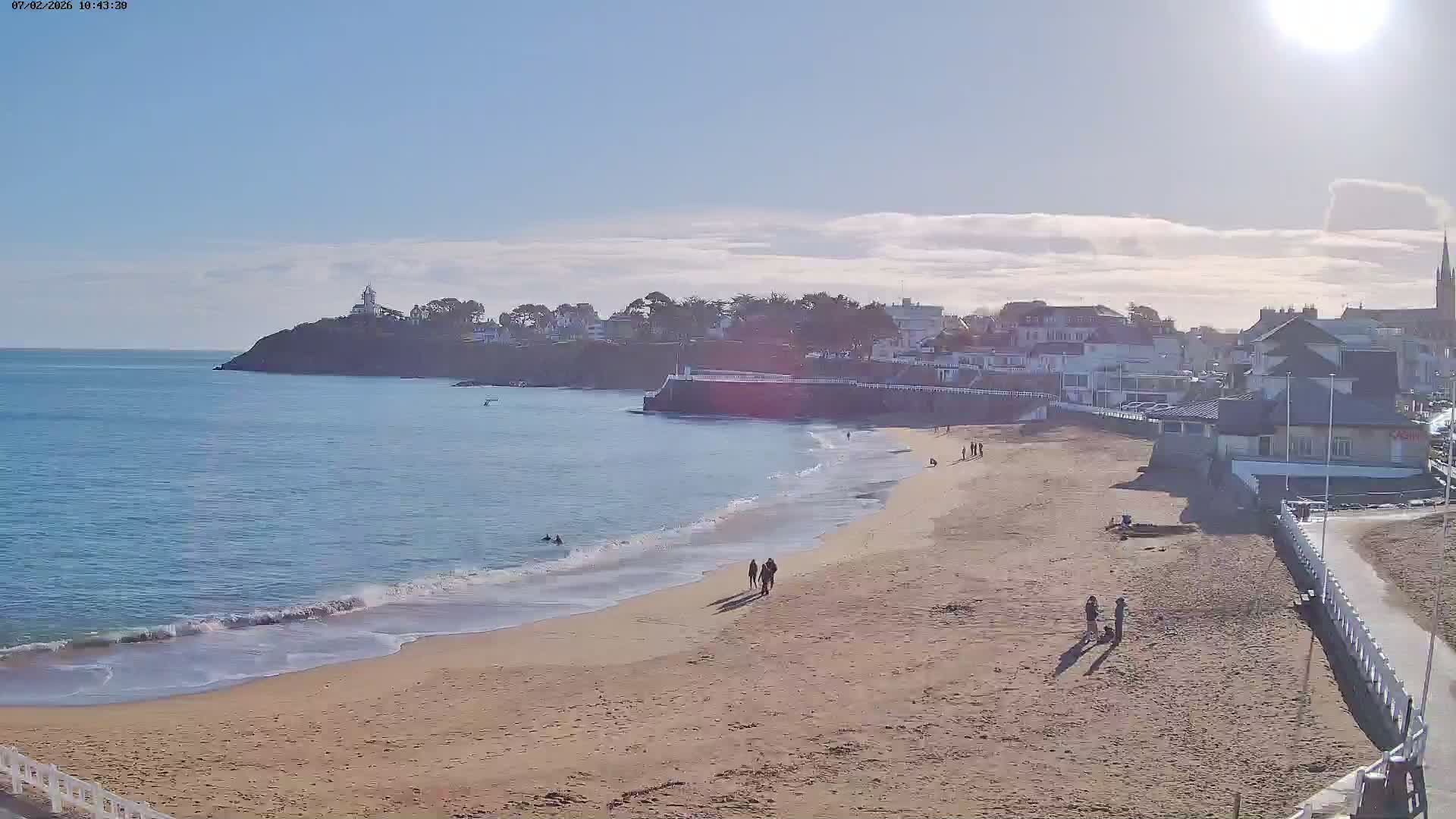 Saint-Quay-Portrieux Beach Live Cam - Saint-Breiuc, Cotes-d'Armor, Bretagne, France