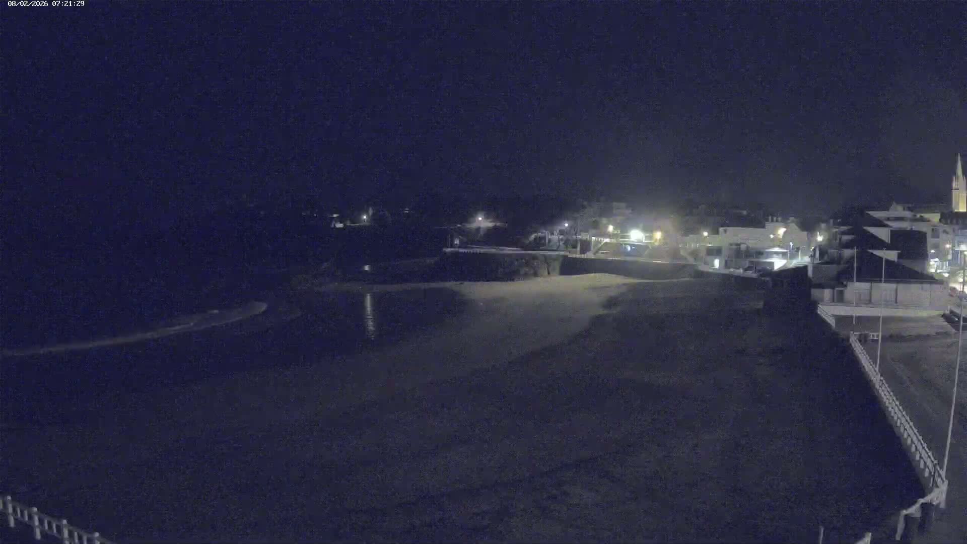 Saint-Quay-Portrieux Beach Live Cam - Saint-Breiuc, Cotes-d'Armor, Bretagne, France