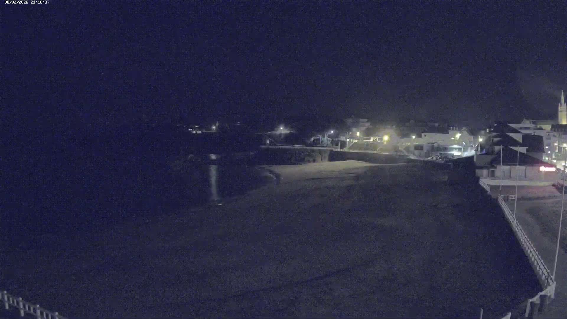 Saint-Quay-Portrieux Beach Live Cam - Saint-Breiuc, Cotes-d'Armor, Bretagne, France