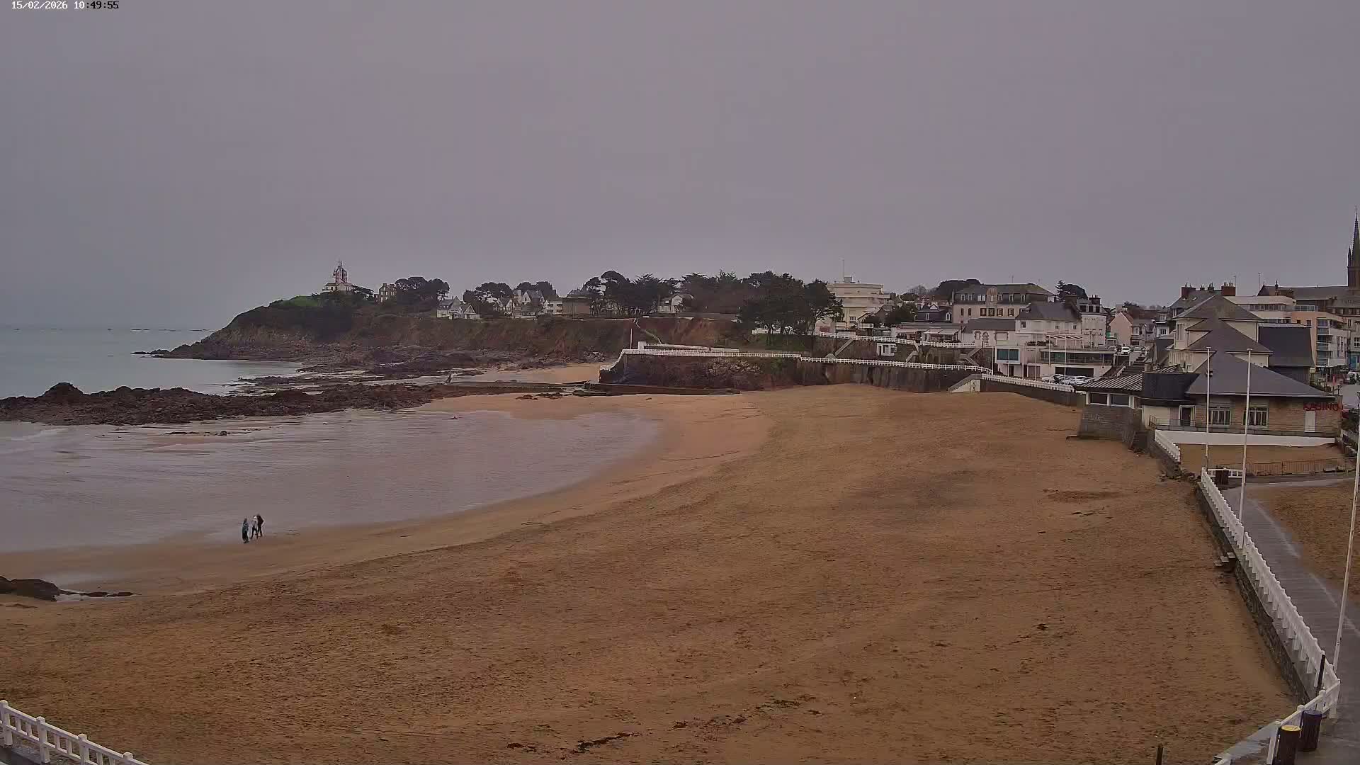 Saint-Quay-Portrieux Beach Live Cam - Saint-Breiuc, Cotes-d'Armor, Bretagne, France