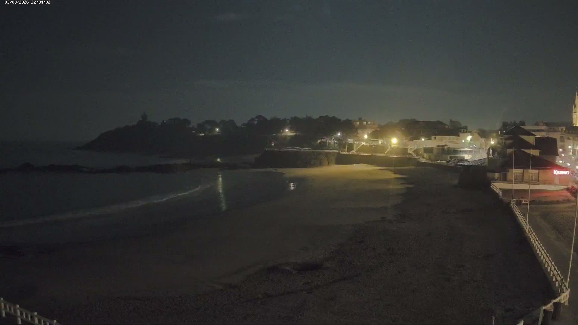 Saint-Quay-Portrieux Beach Live Cam - Saint-Breiuc, Cotes-d'Armor, Bretagne, France